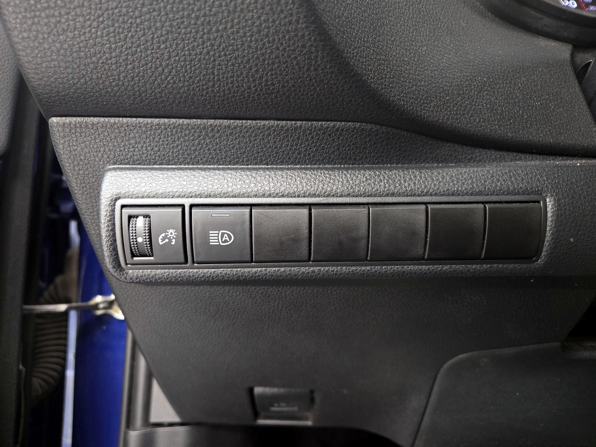 Thumbnail: 2022 Toyota Corolla - 13