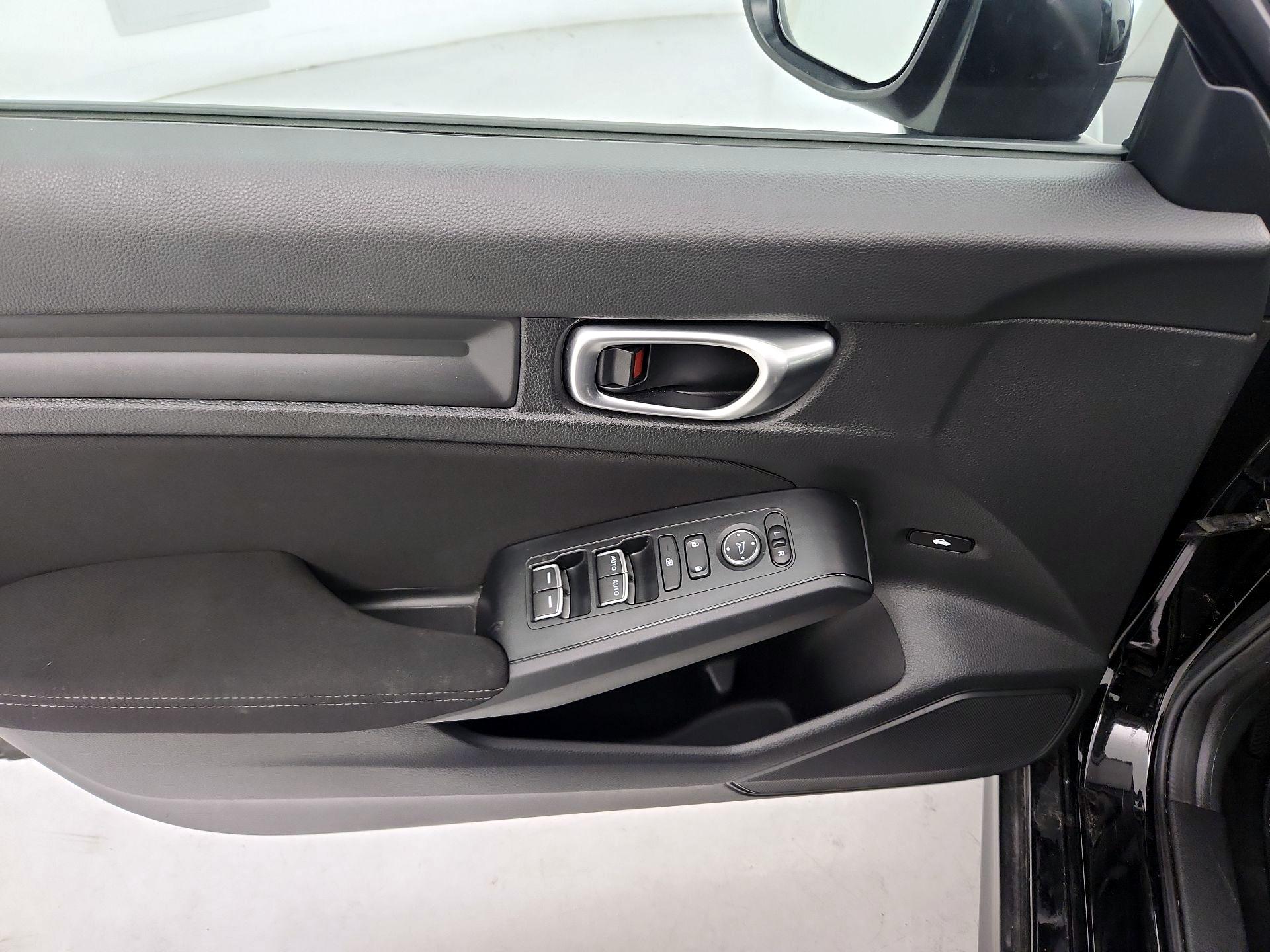 Thumbnail: 2023 Honda Civic - 12