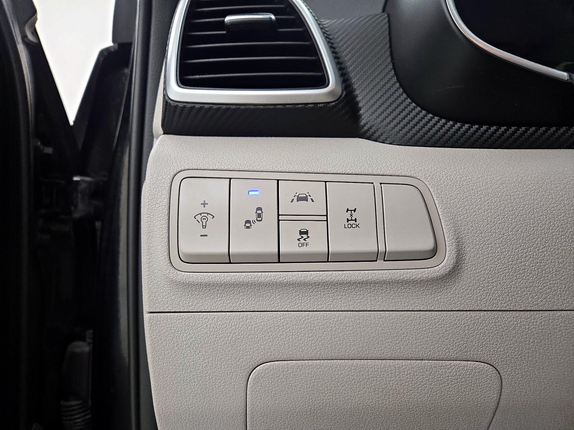 Thumbnail: 2020 Hyundai Tucson - 13