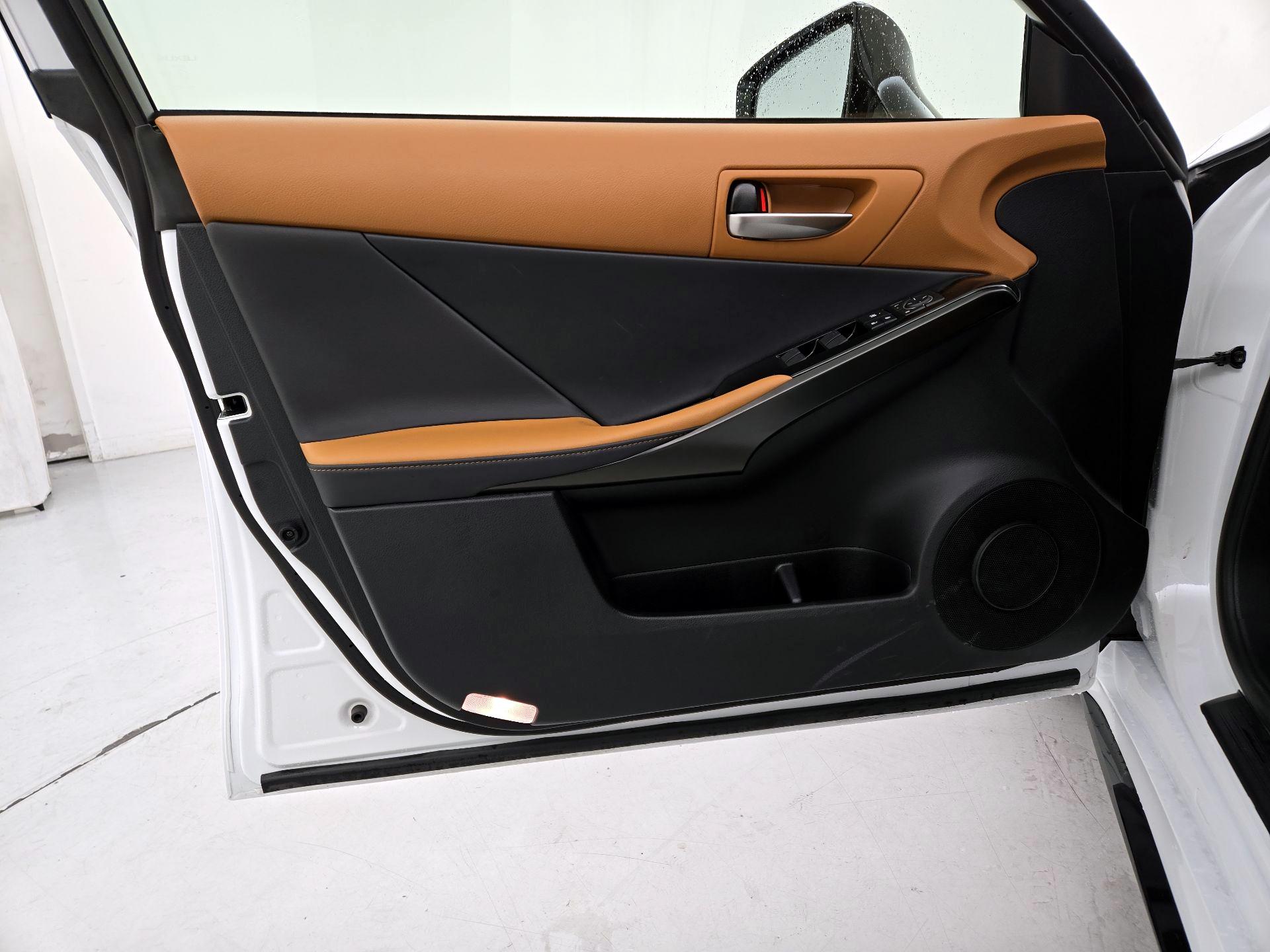 Thumbnail: 2025 Lexus IS - 12