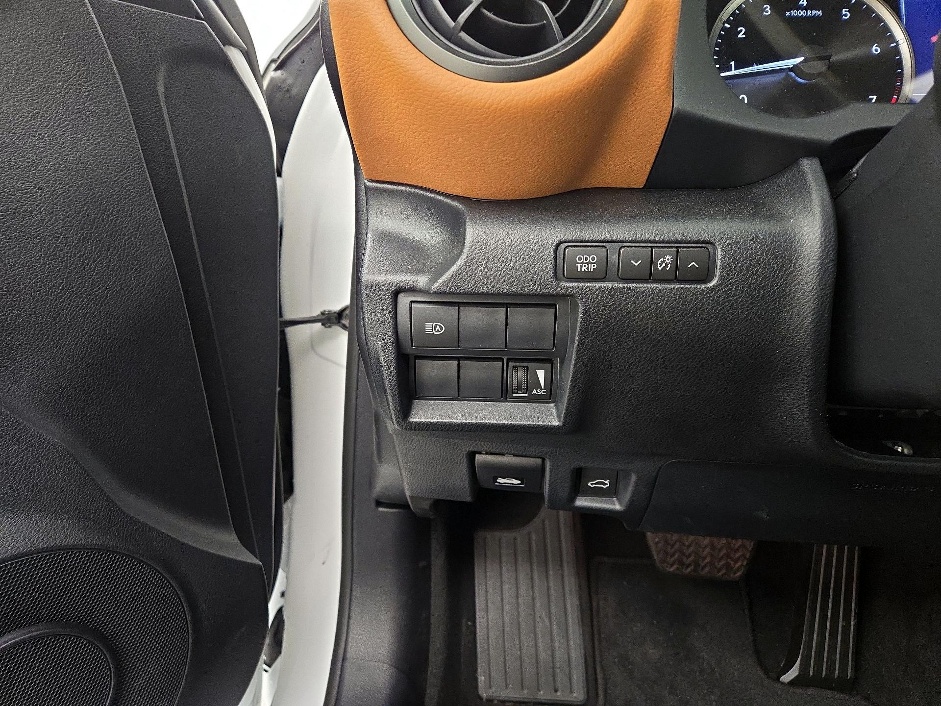 Thumbnail: 2025 Lexus IS - 13