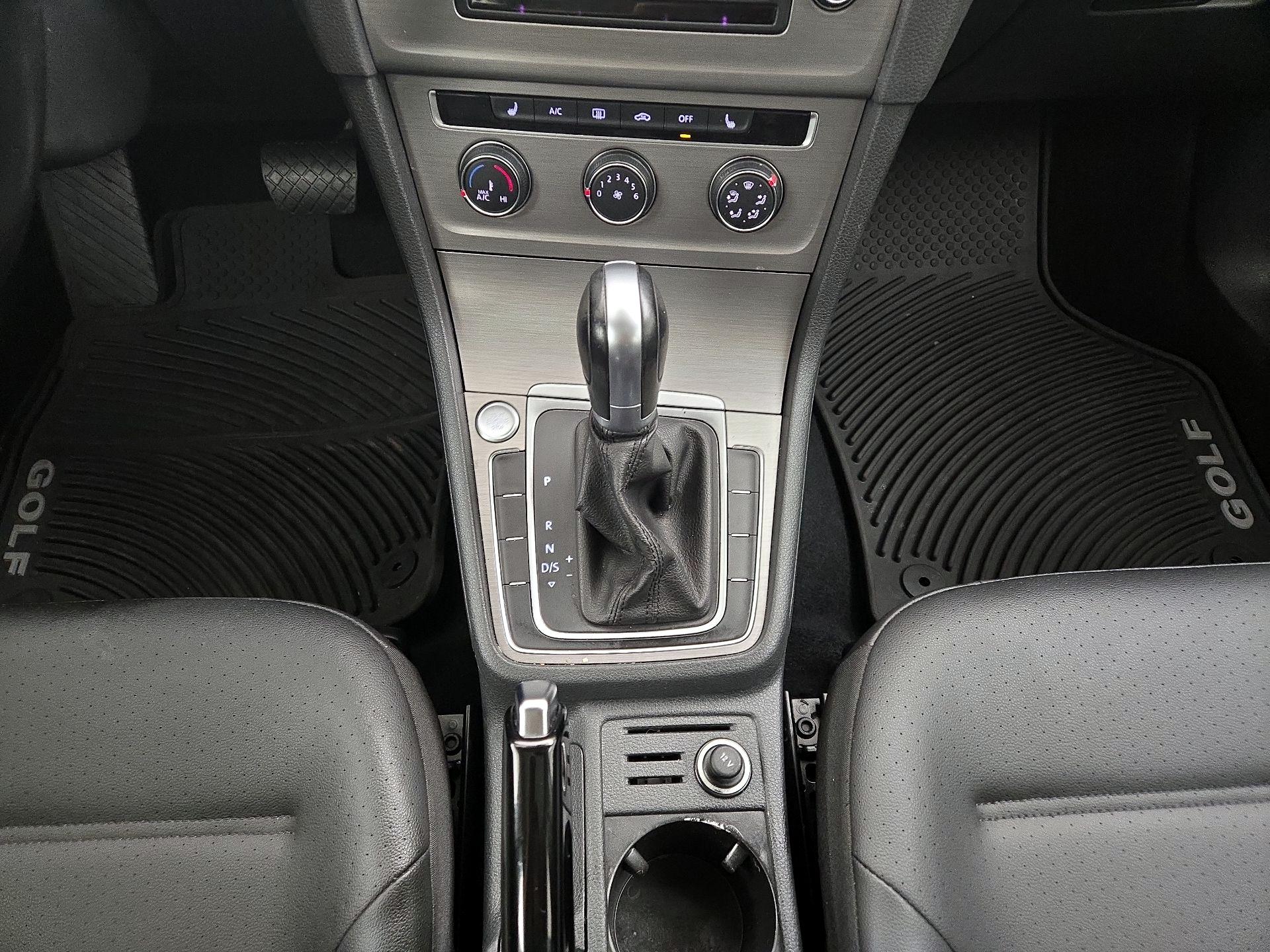 Thumbnail: 2017 Volkswagen Golf - 17