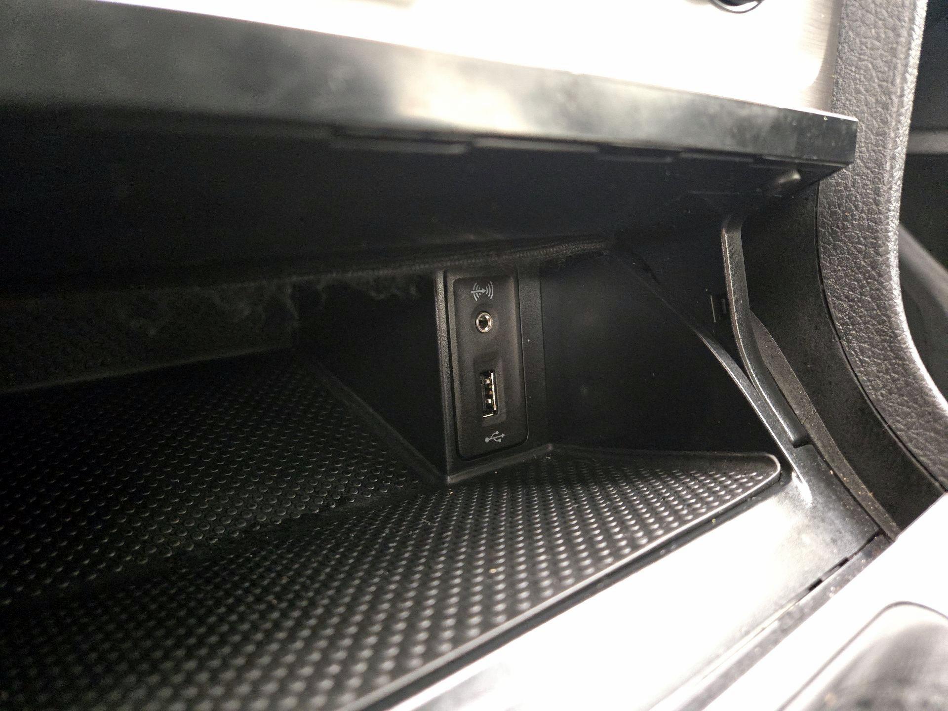 Thumbnail: 2017 Volkswagen Golf - 18