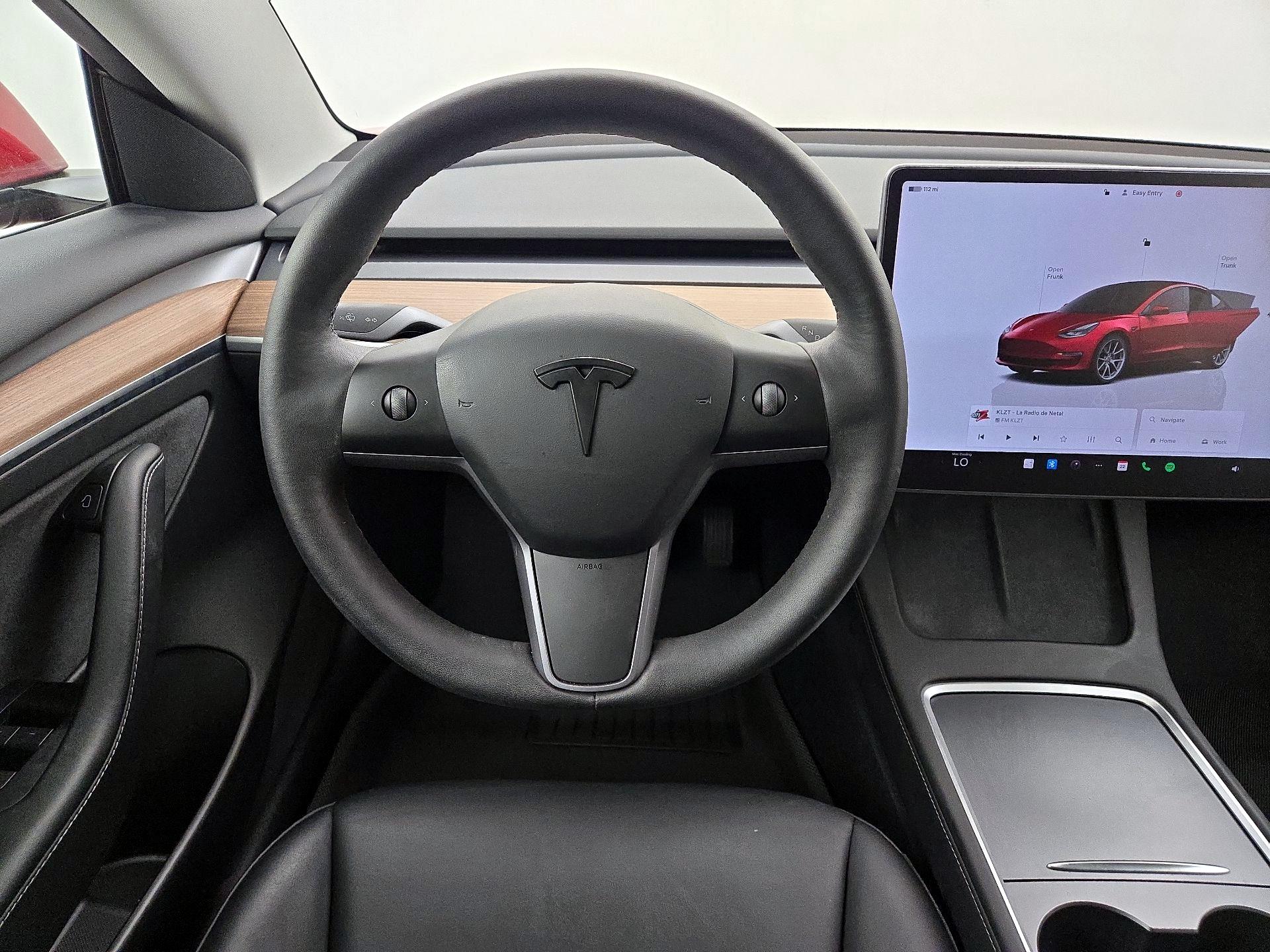 Thumbnail: 2023 Tesla Model 3 - 10