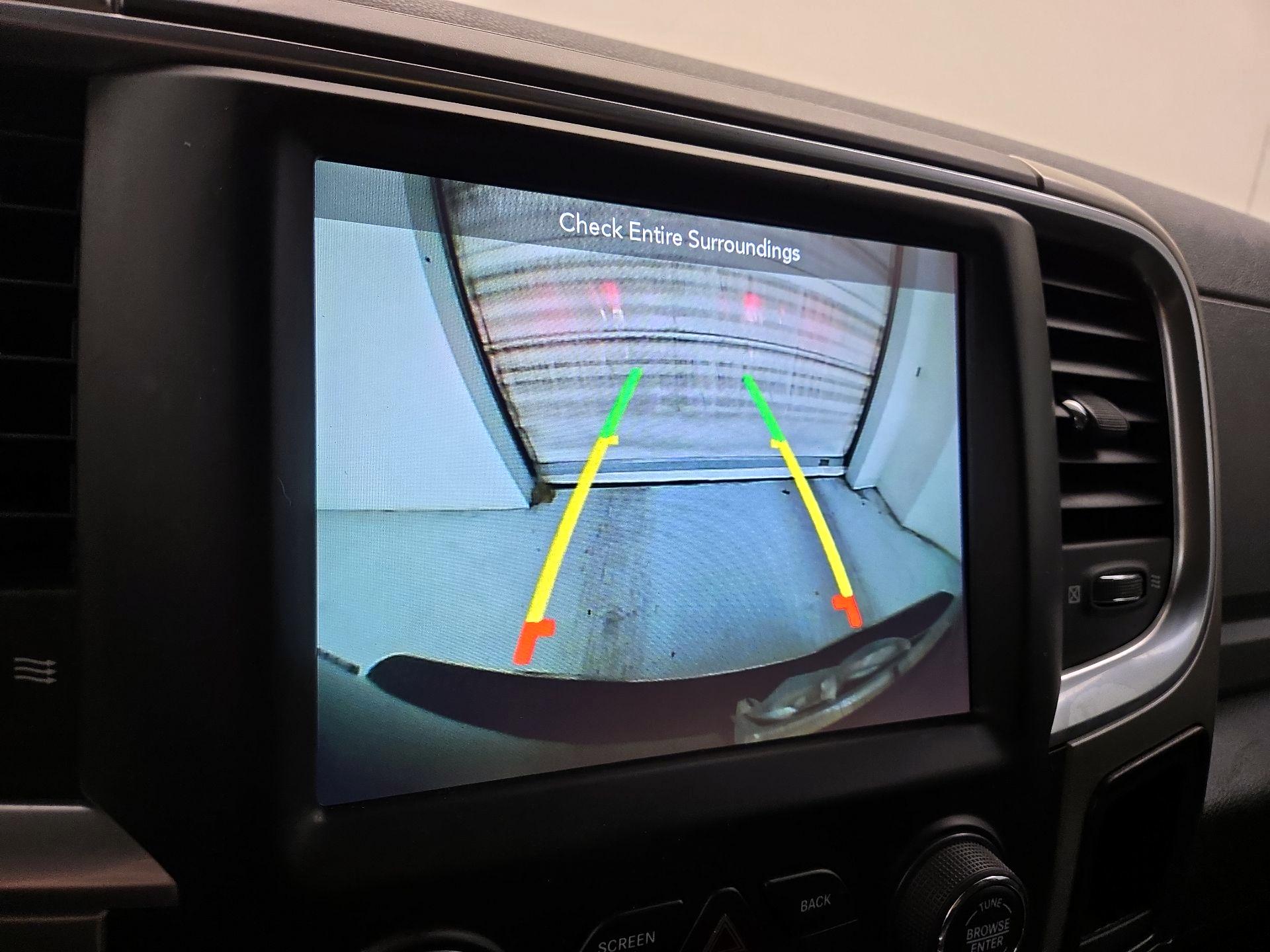 Thumbnail: 2019 RAM 1500 Classic - 14