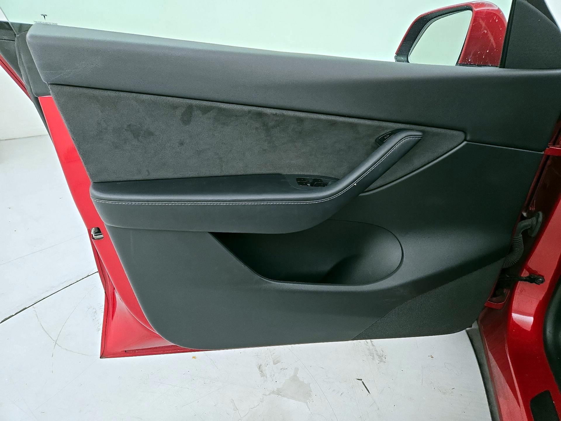 Thumbnail: 2021 Tesla Model Y - 12