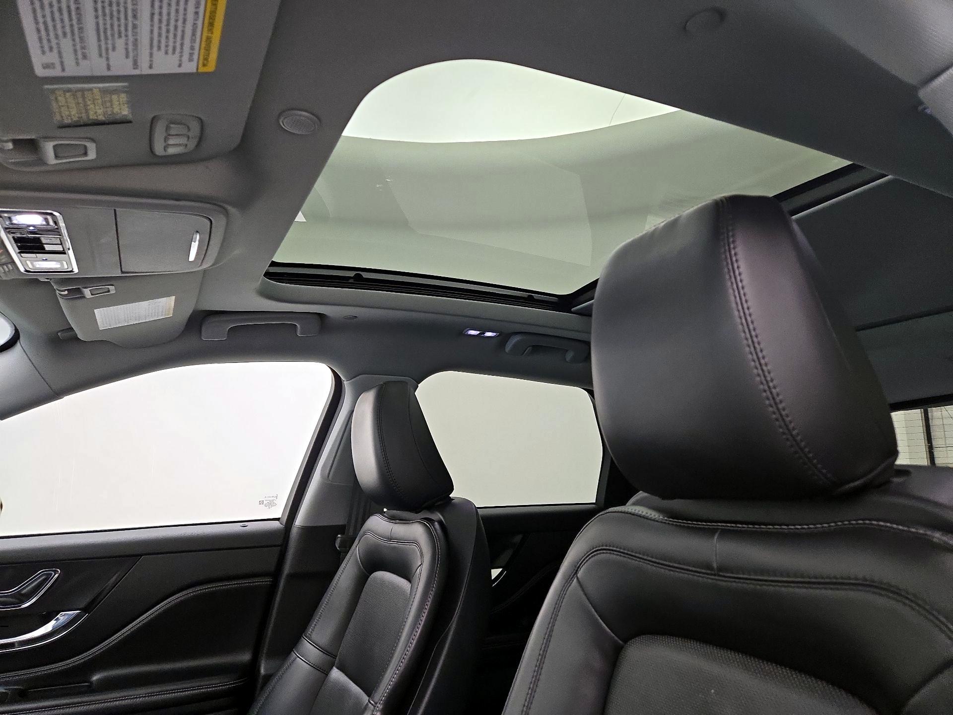 Thumbnail: 2021 Lincoln Corsair - 20