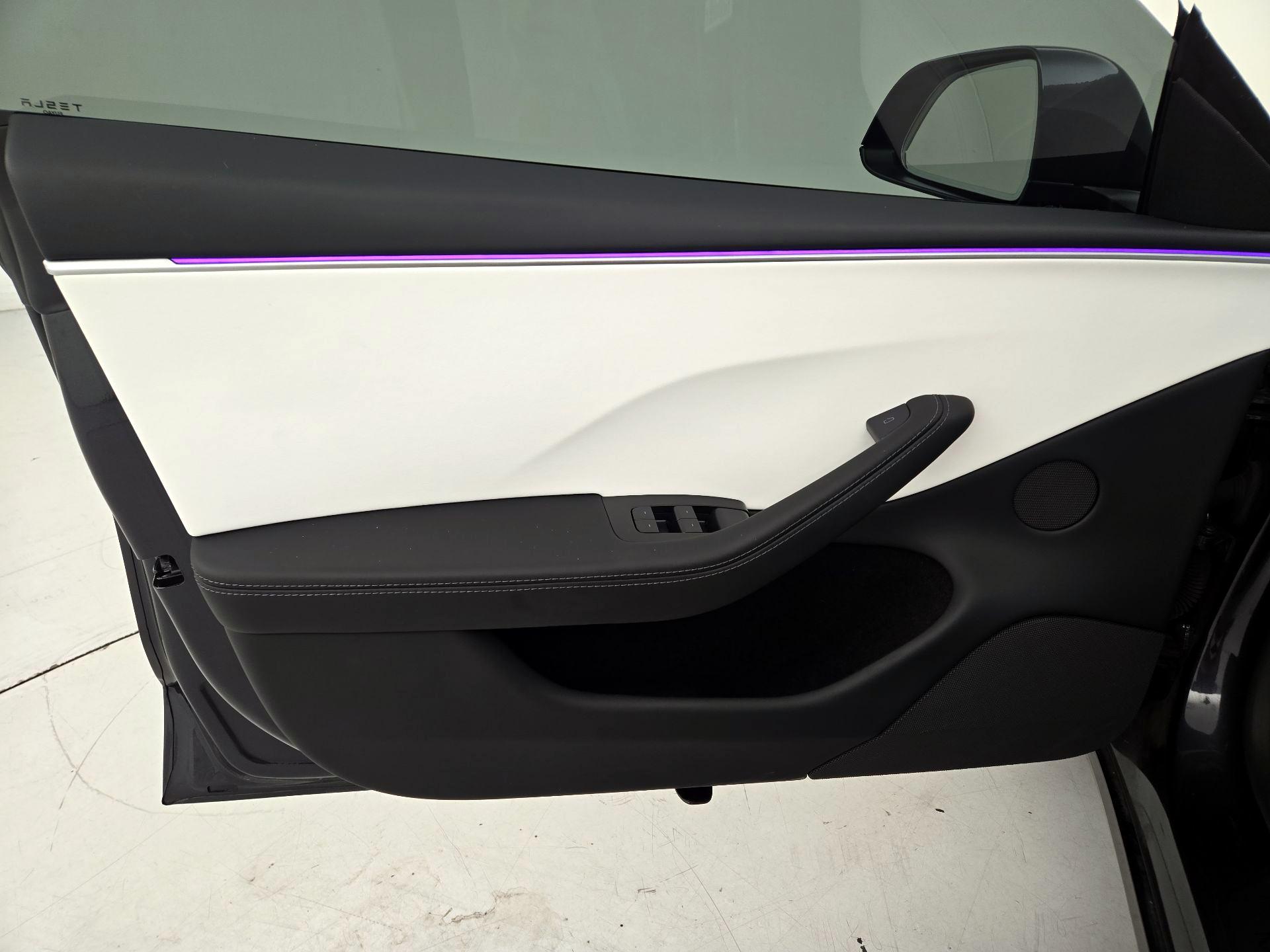 Thumbnail: 2025 Tesla Model 3 - 12