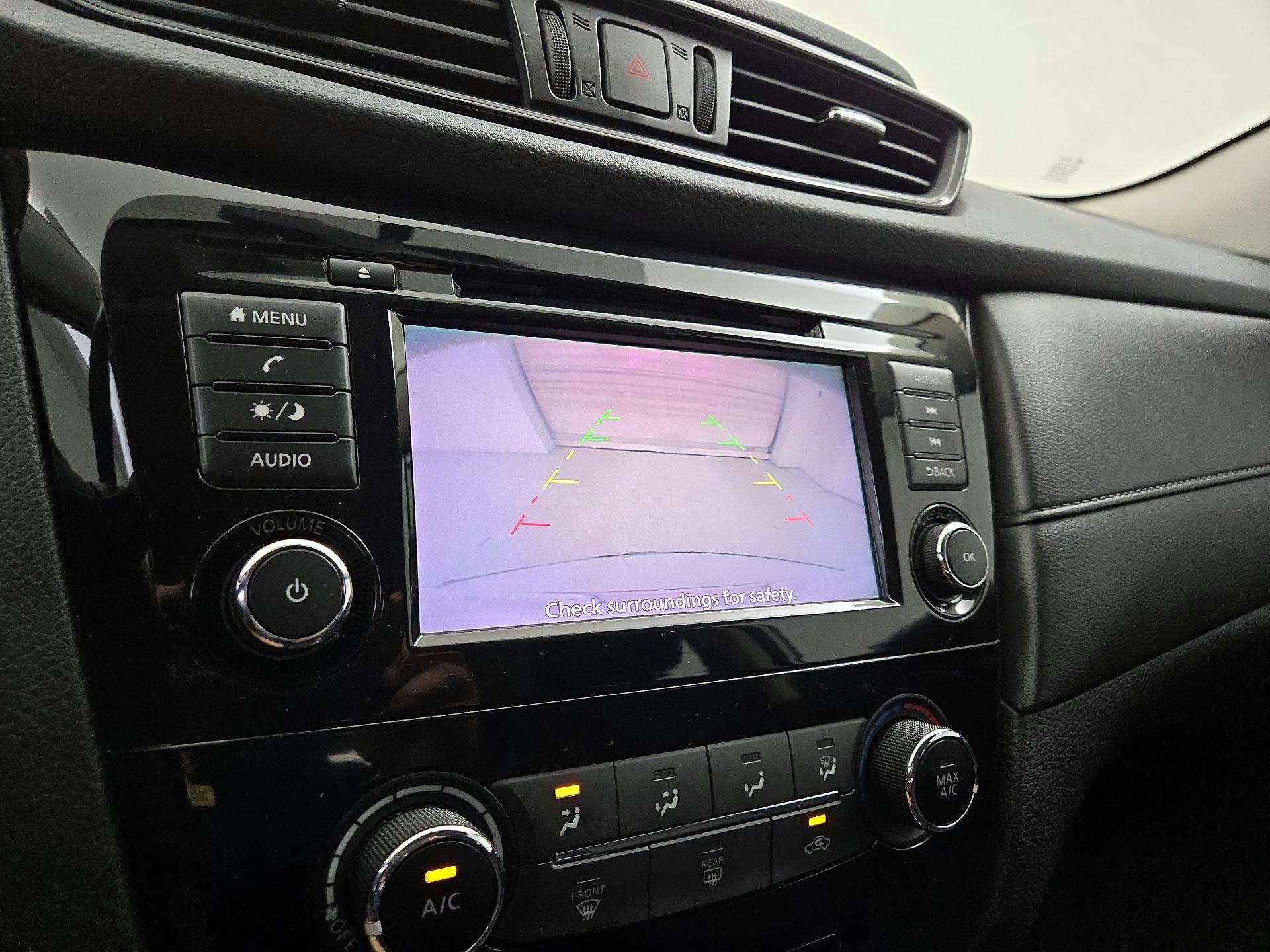 Thumbnail: 2018 Nissan Rogue - 14