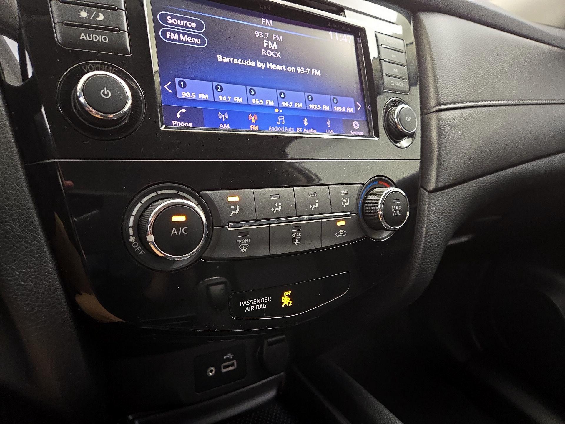 Thumbnail: 2018 Nissan Rogue - 16