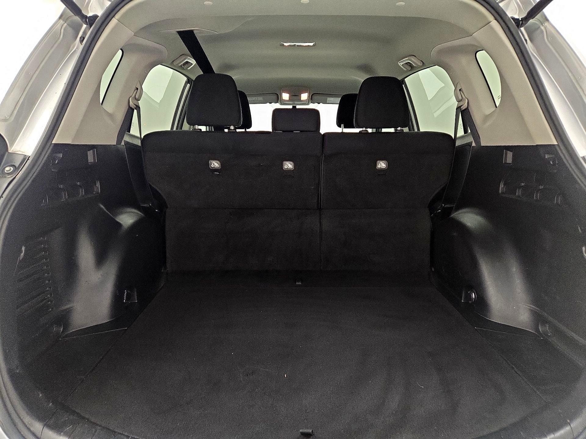 Thumbnail: 2016 Toyota RAV4 - 20