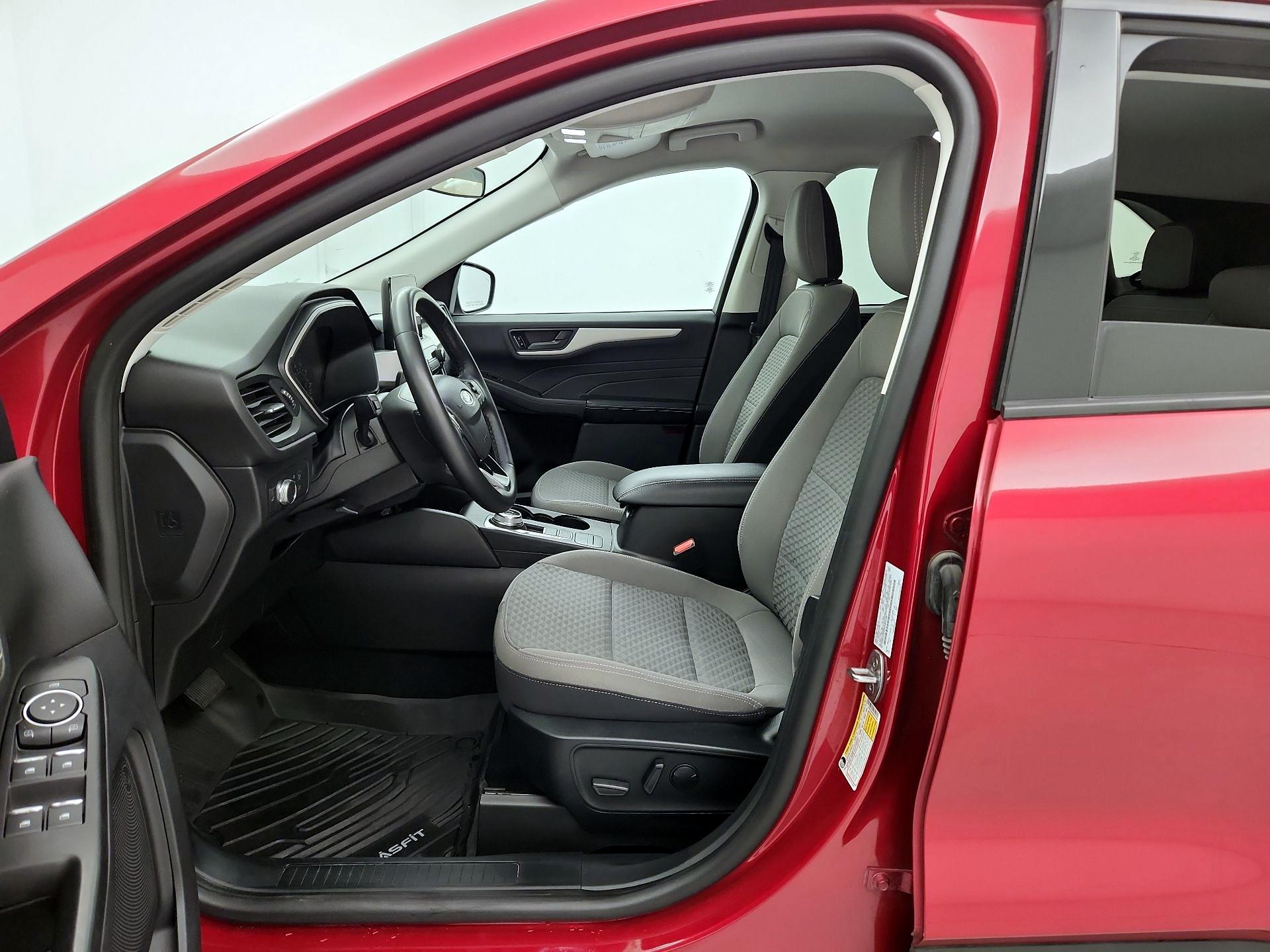 Thumbnail: 2022 Ford Escape - 11