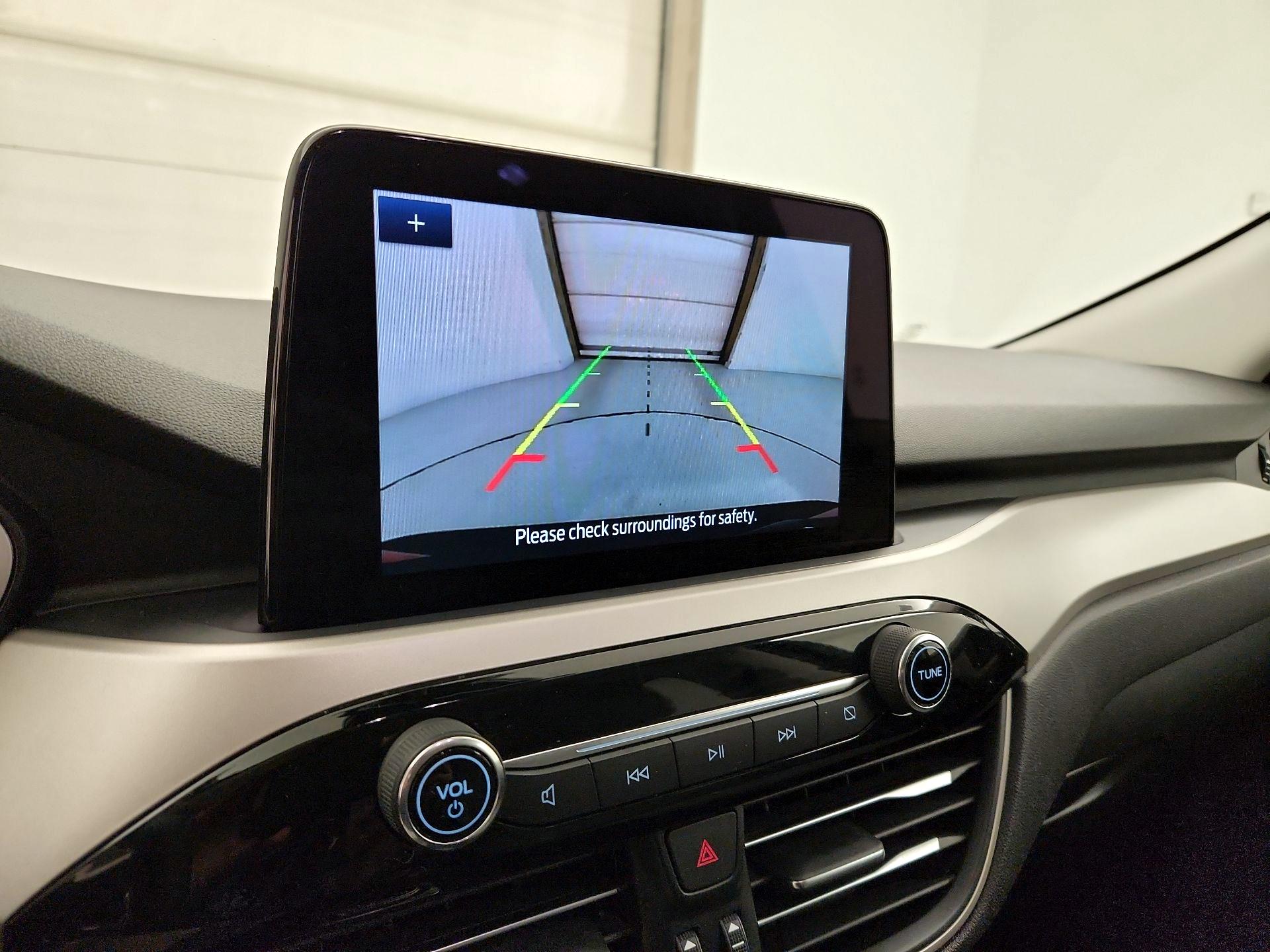 Thumbnail: 2022 Ford Escape - 15