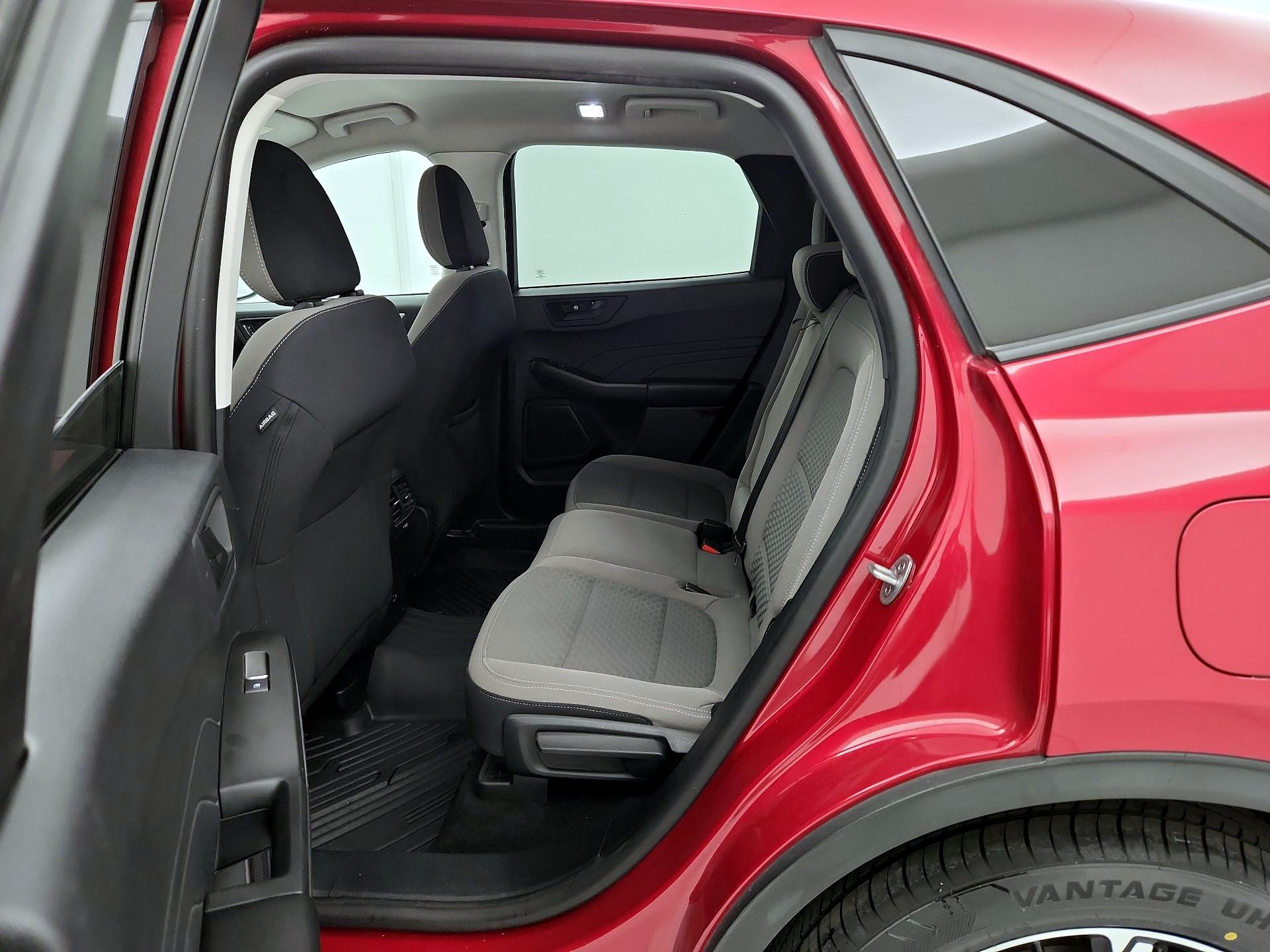 Thumbnail: 2022 Ford Escape - 20