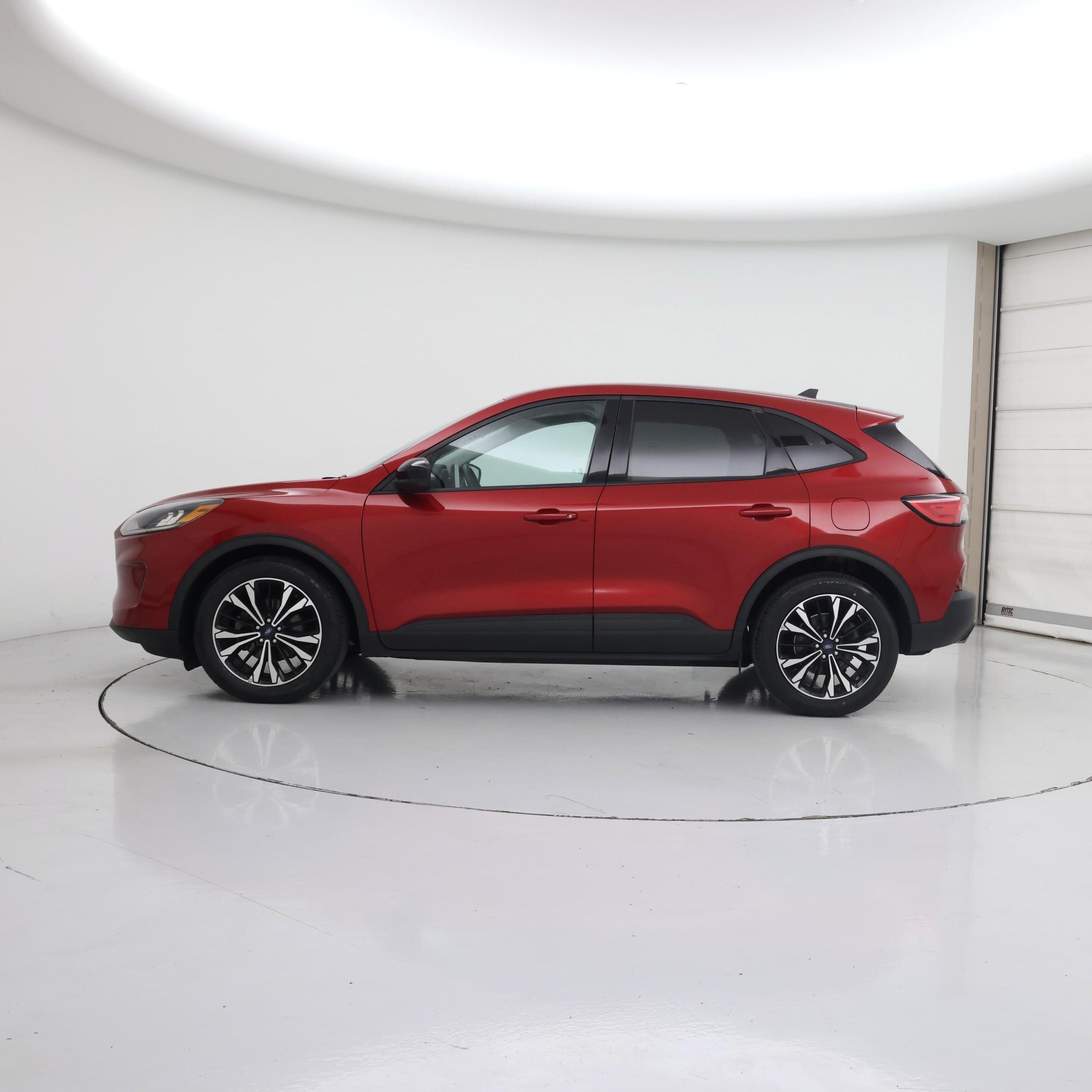 Thumbnail: 2022 Ford Escape - 3