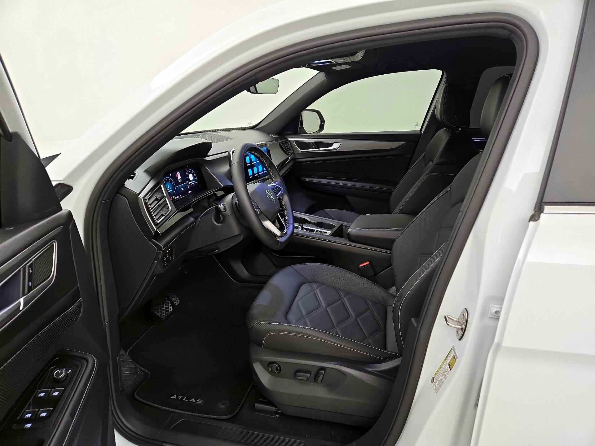 Thumbnail: 2024 Volkswagen Atlas - 11