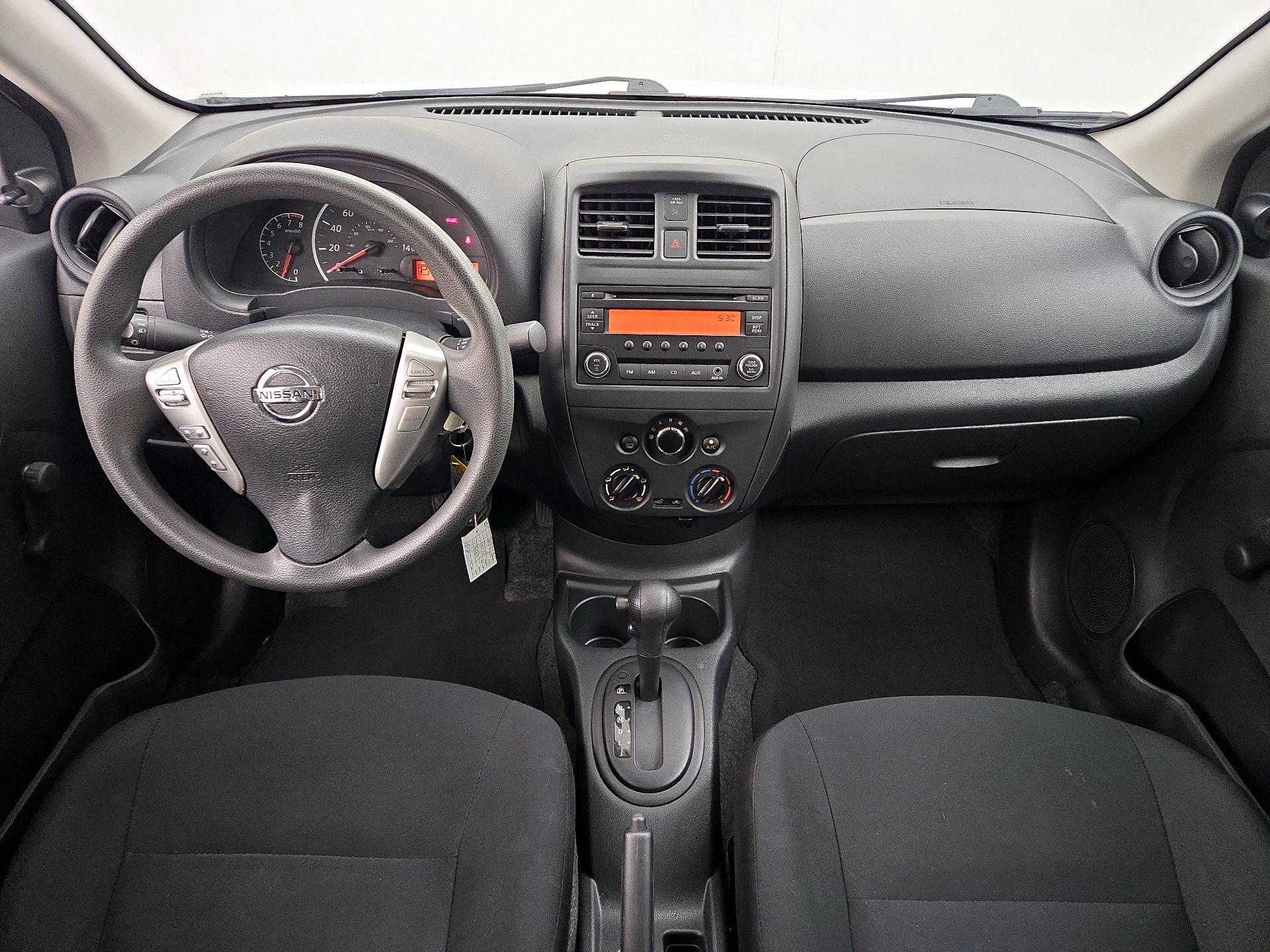 Thumbnail: 2015 Nissan Versa - 9