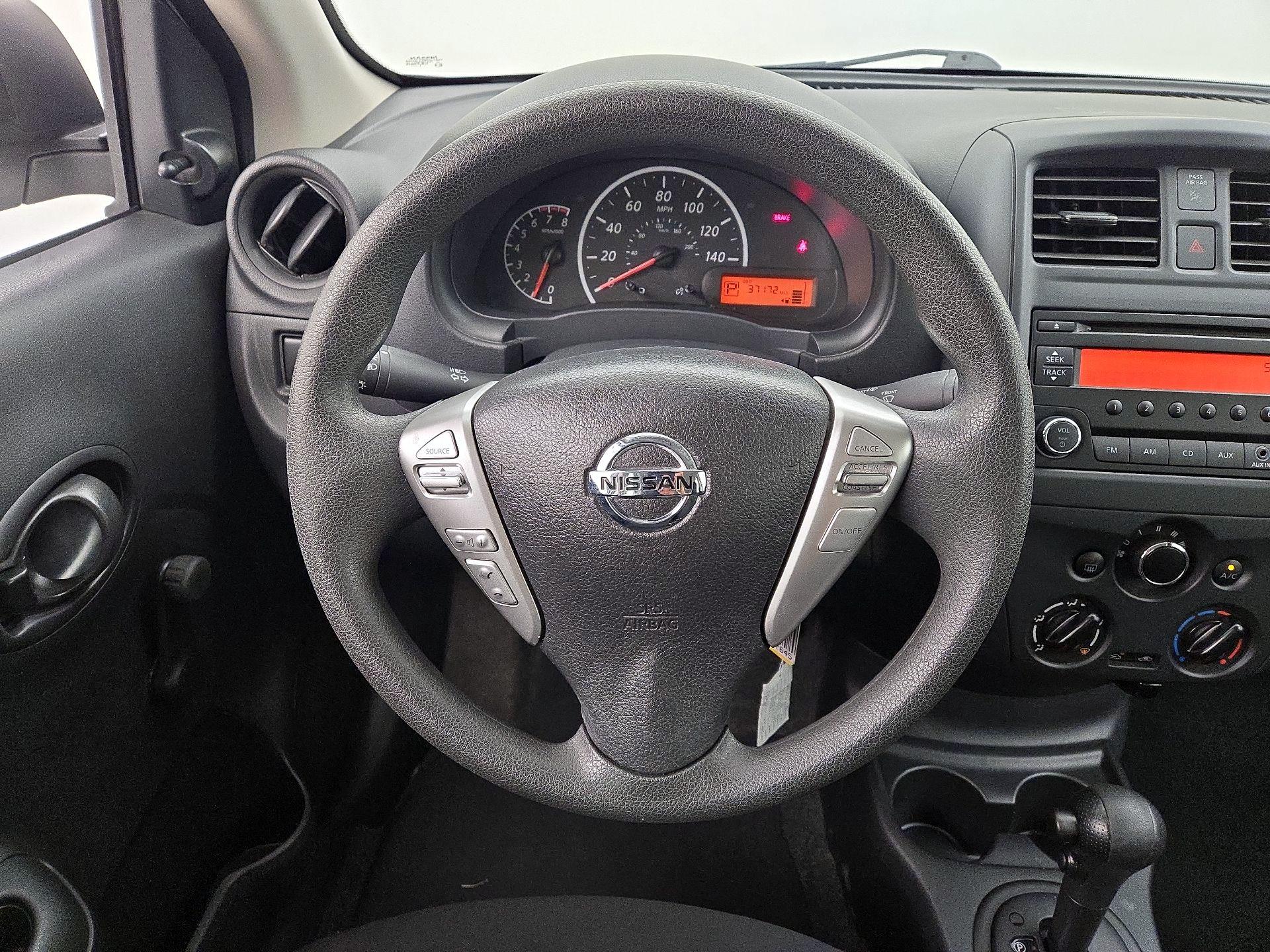 Thumbnail: 2015 Nissan Versa - 10