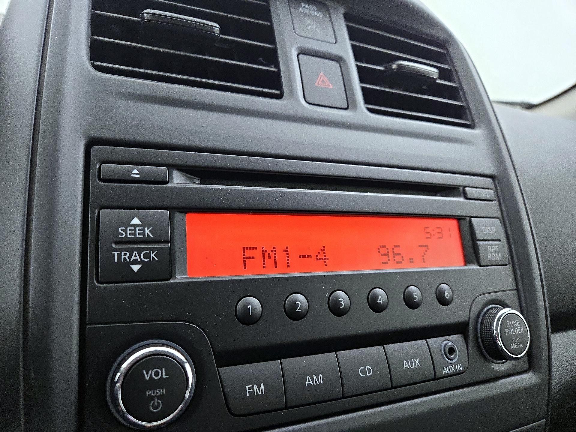 Thumbnail: 2015 Nissan Versa - 14