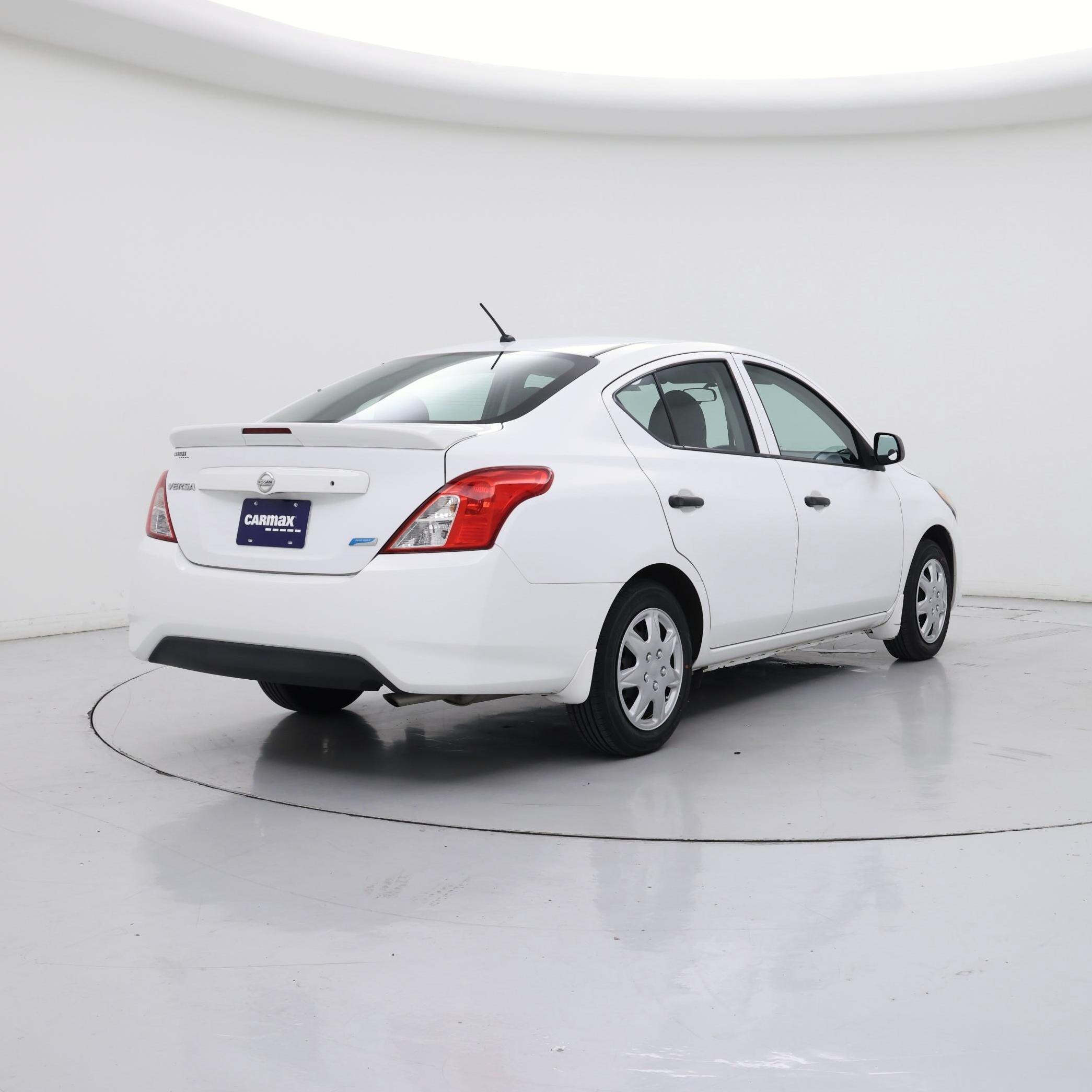Thumbnail: 2015 Nissan Versa - 8