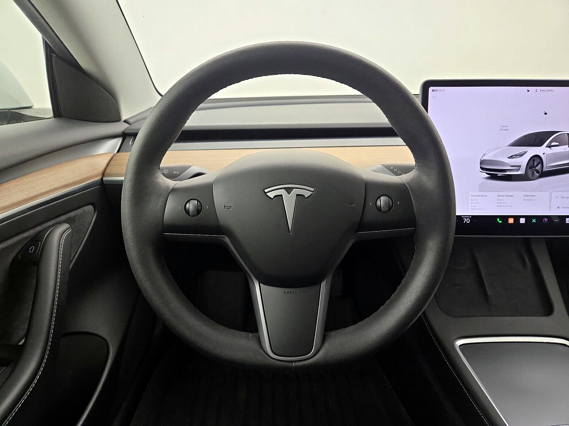 Thumbnail: 2023 Tesla Model 3 - 10