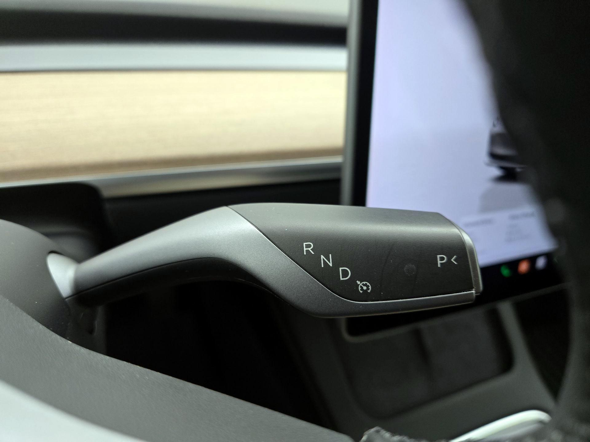 Thumbnail: 2023 Tesla Model 3 - 17