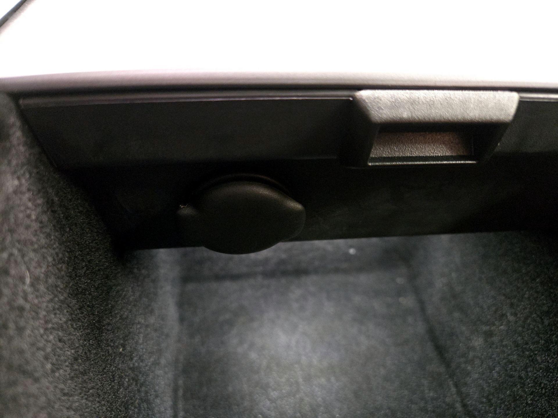 Thumbnail: 2023 Tesla Model 3 - 18