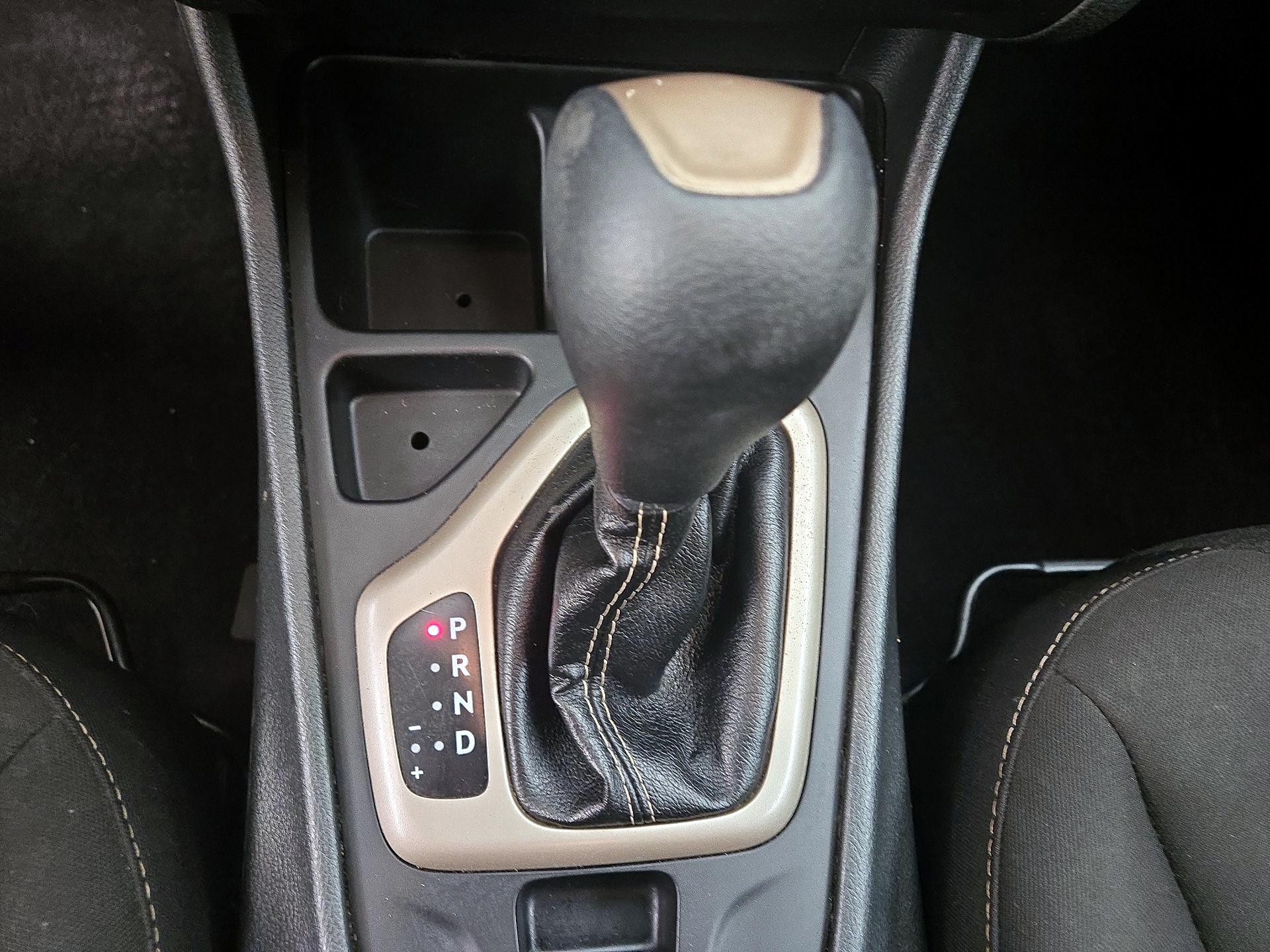 Thumbnail: 2018 Jeep Cherokee - 18