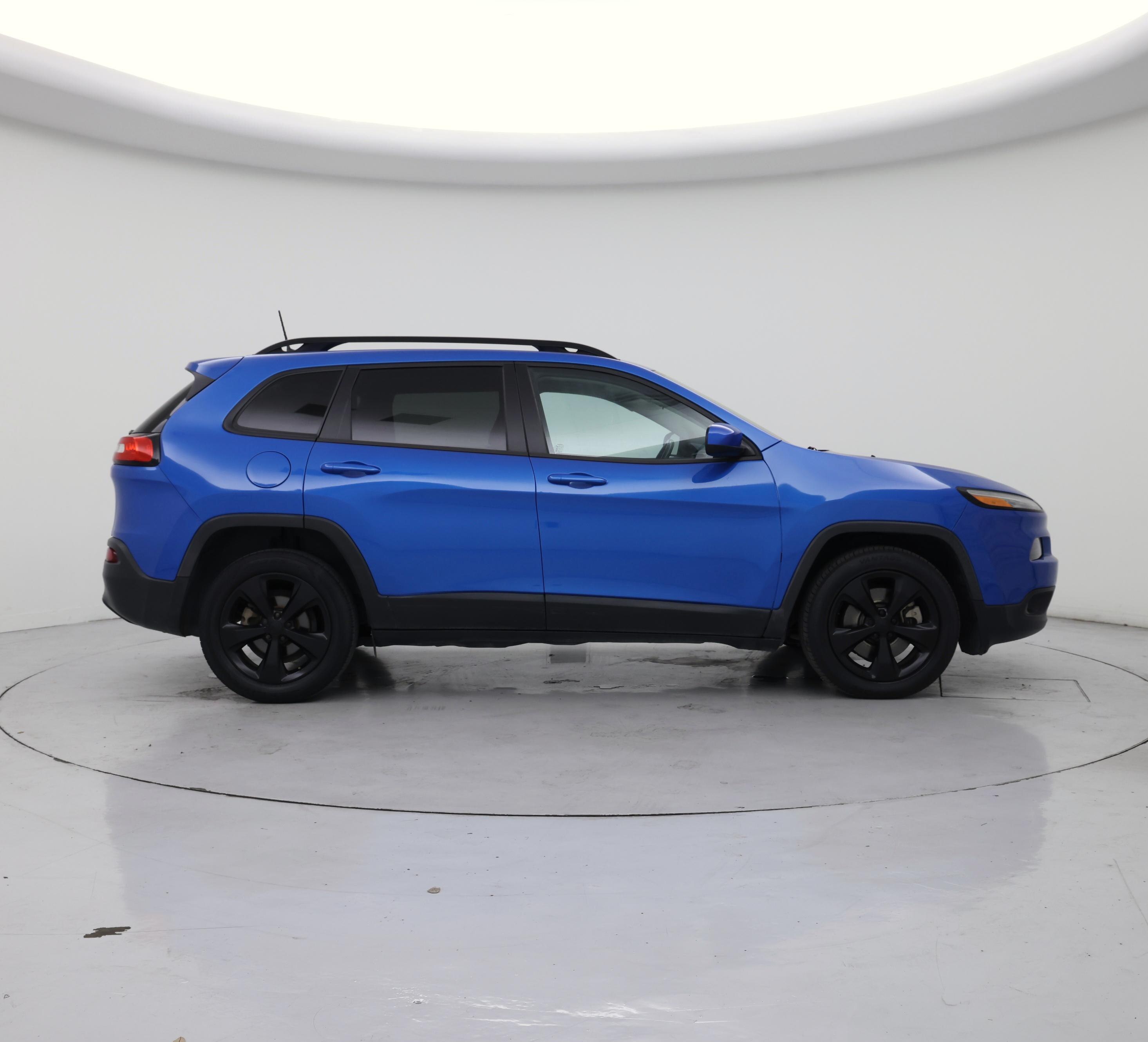 Thumbnail: 2018 Jeep Cherokee - 7