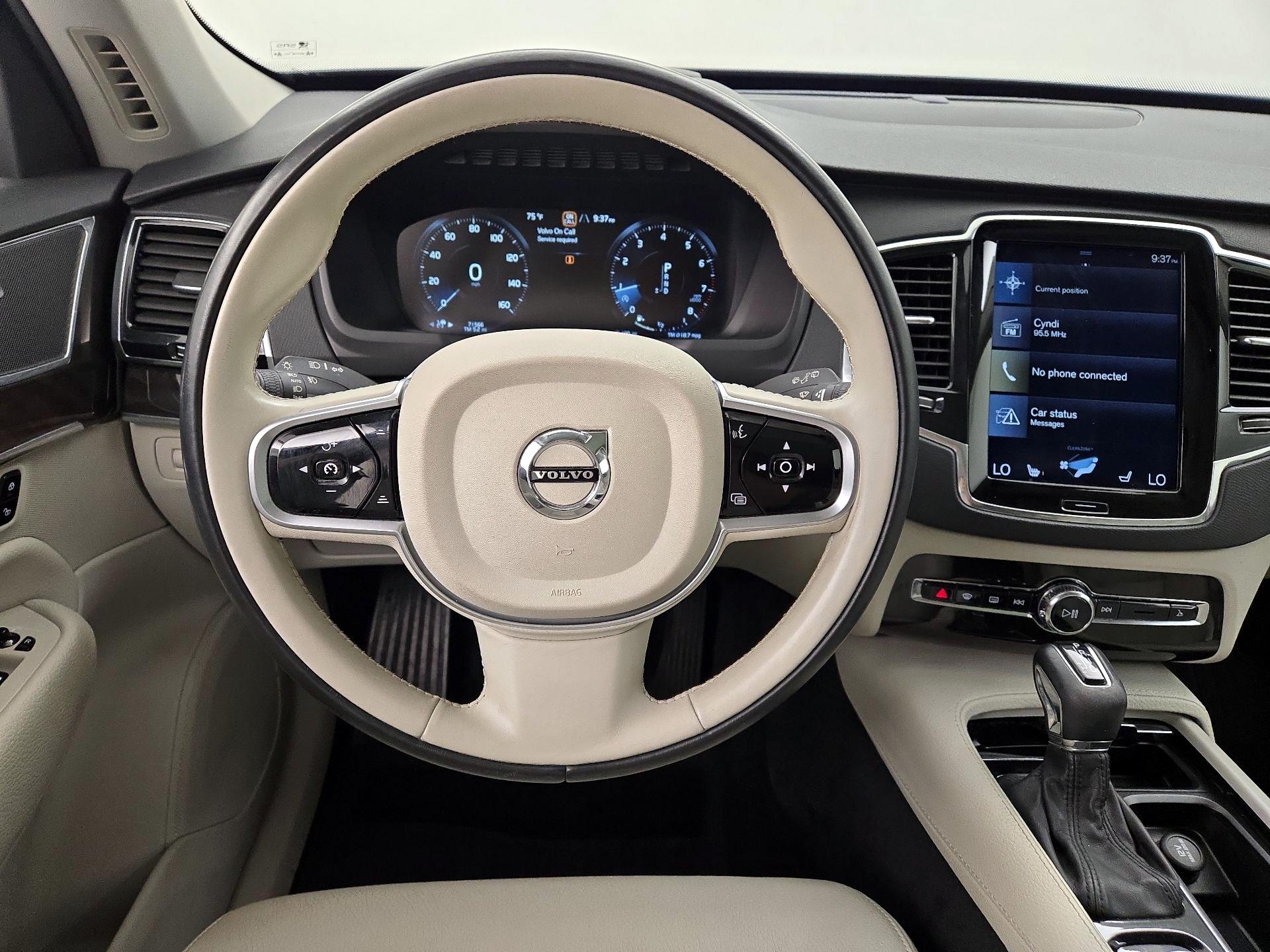 Thumbnail: 2018 Volvo XC90 - 10