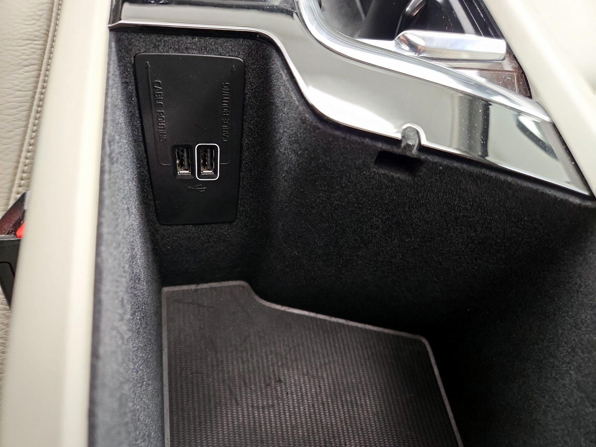 Thumbnail: 2018 Volvo XC90 - 18