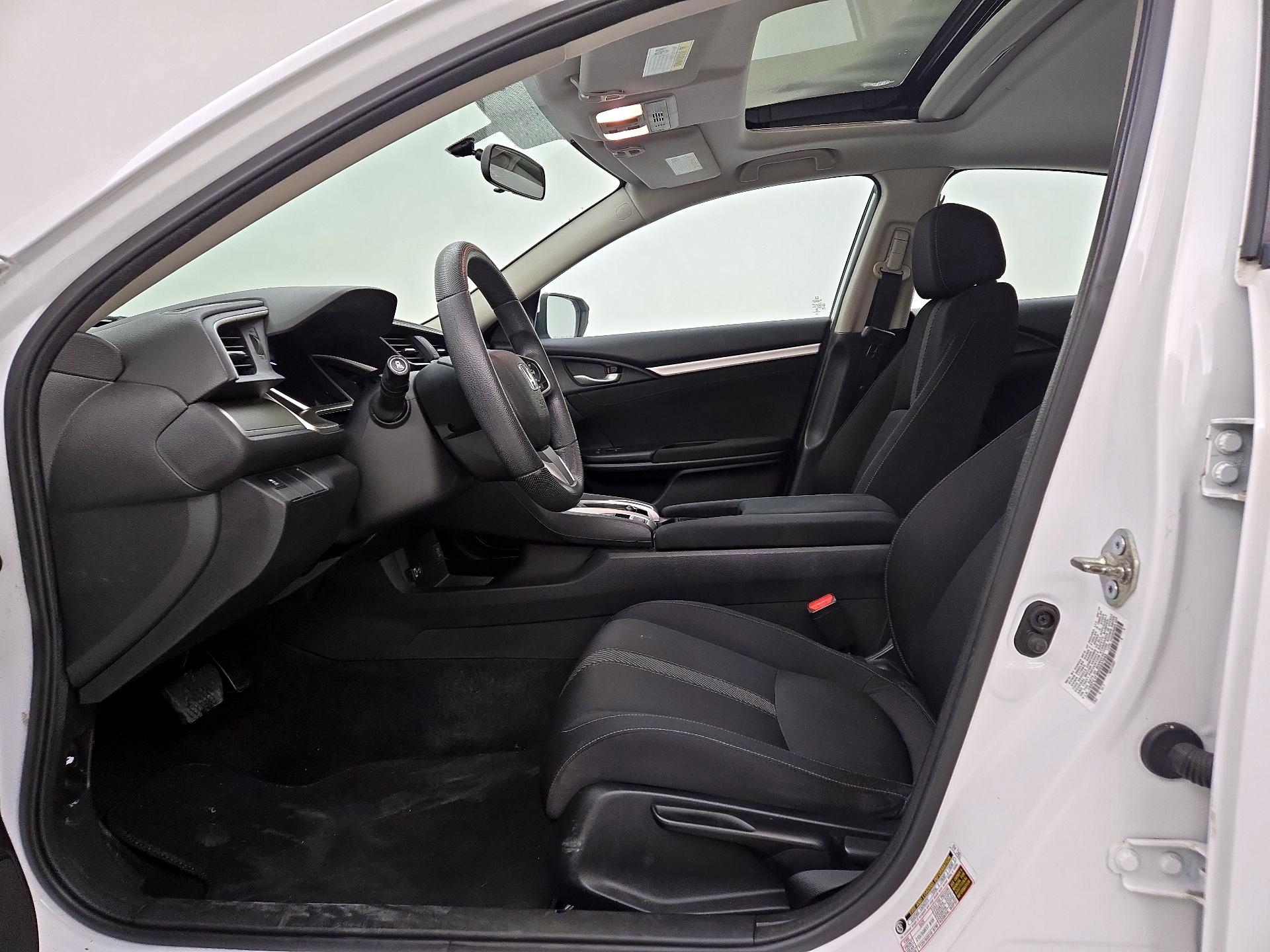 Thumbnail: 2016 Honda Civic - 11