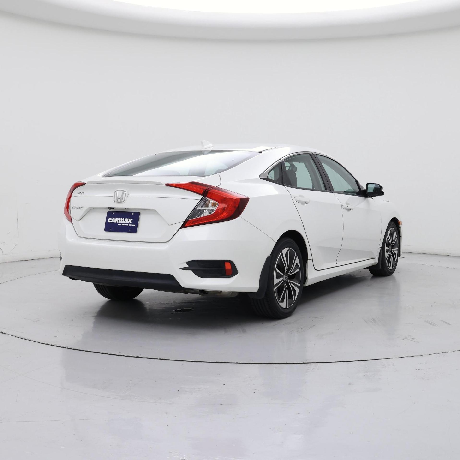 Thumbnail: 2016 Honda Civic - 8