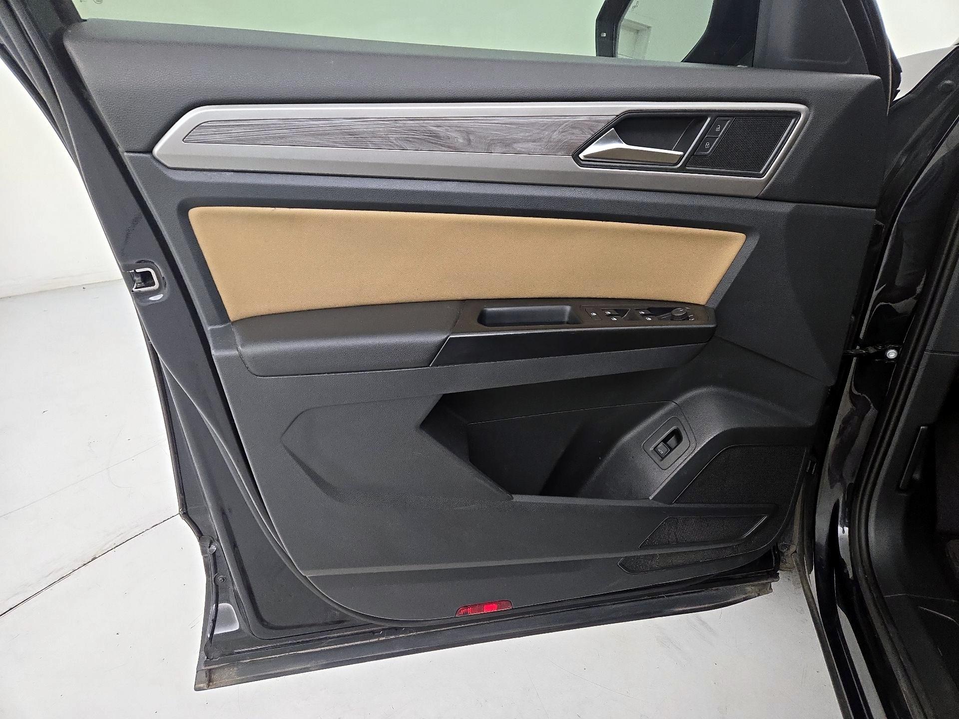 Thumbnail: 2020 Volkswagen Atlas - 12