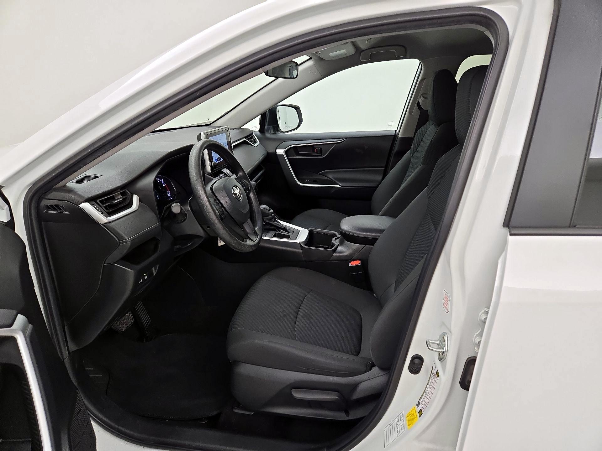 Thumbnail: 2023 Toyota RAV4 - 11