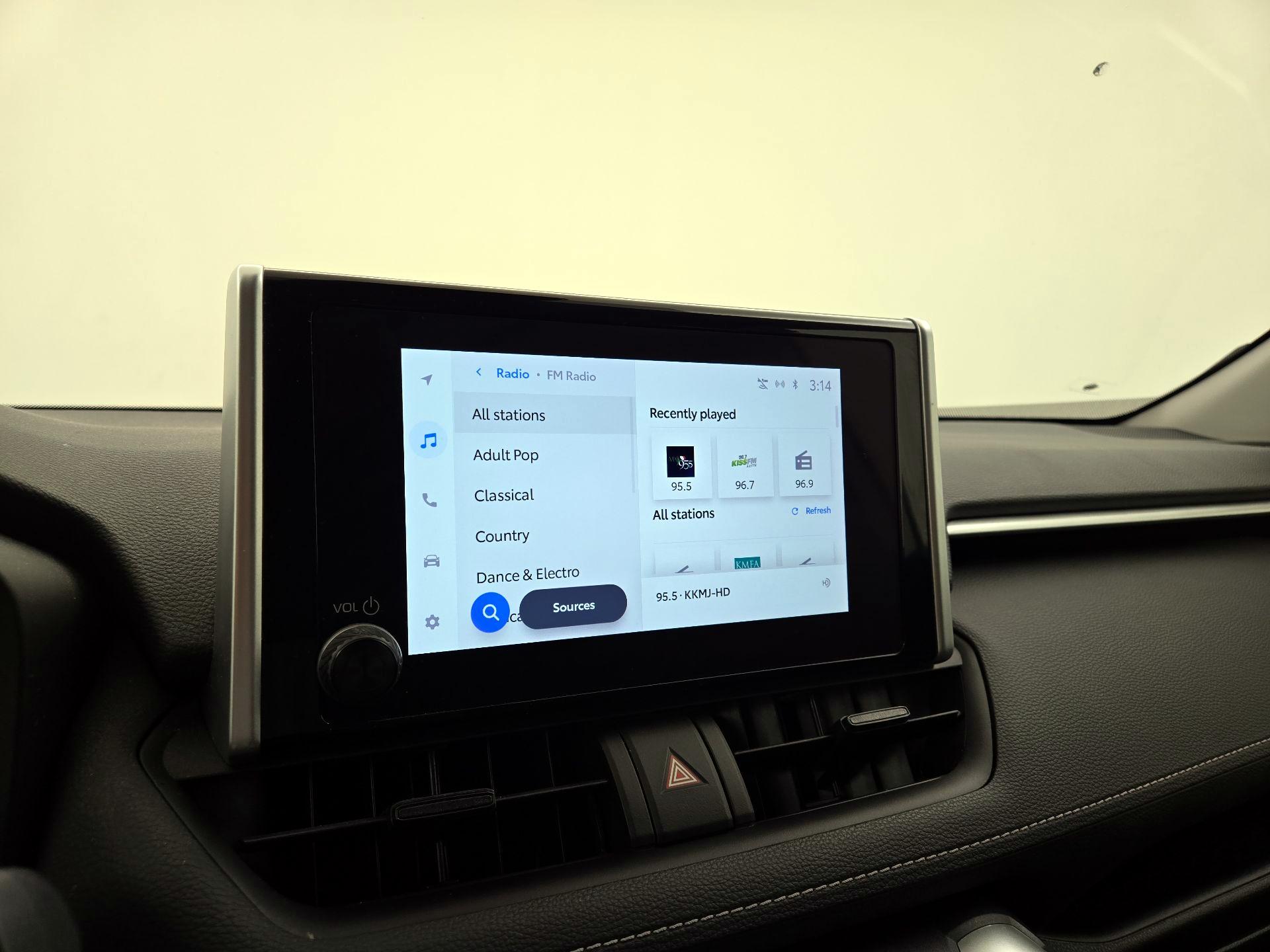 Thumbnail: 2023 Toyota RAV4 - 15