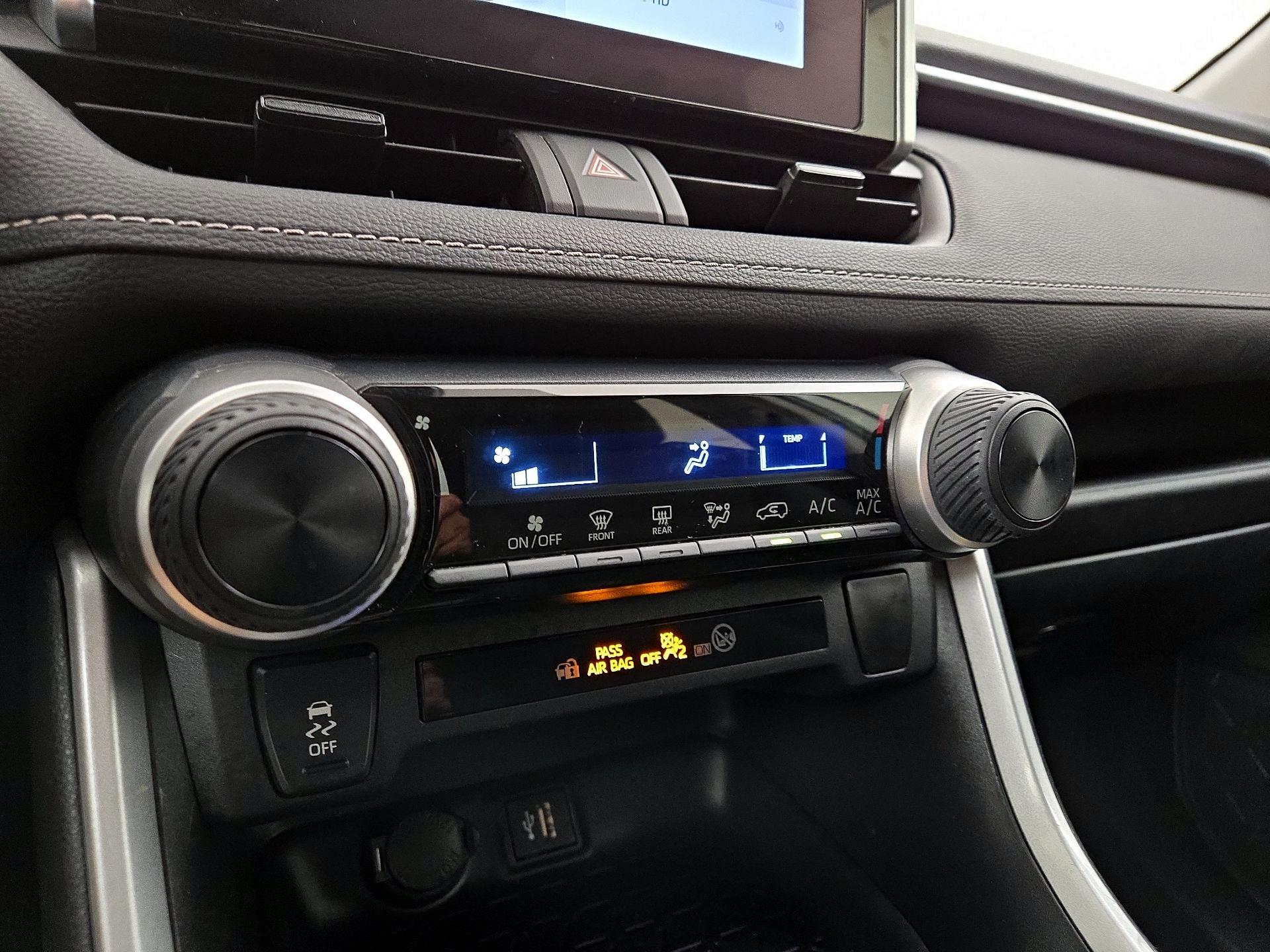 Thumbnail: 2023 Toyota RAV4 - 16