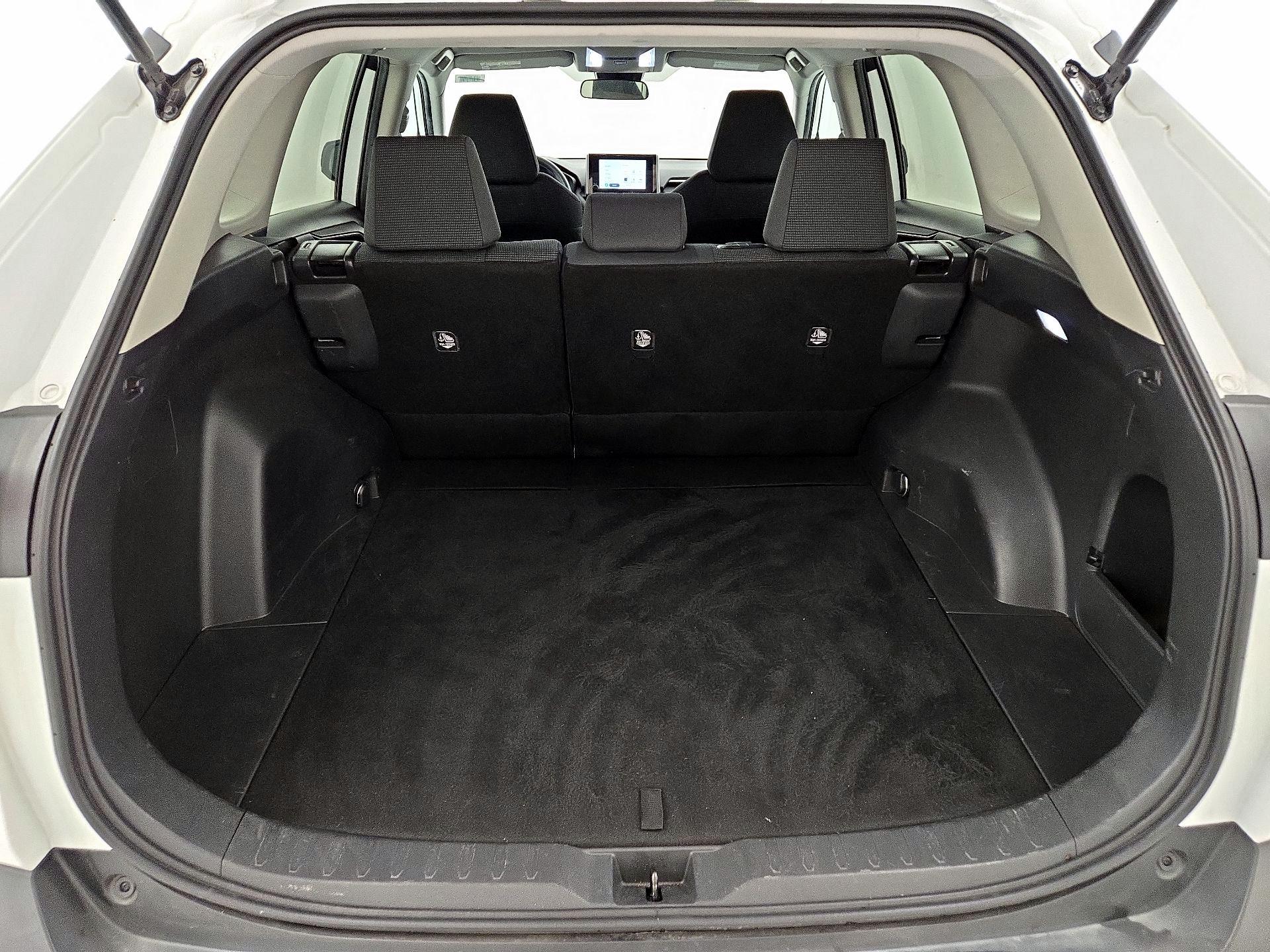 Thumbnail: 2023 Toyota RAV4 - 20