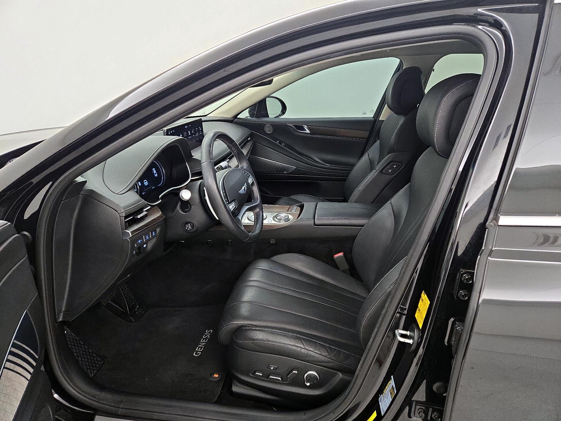 Thumbnail: 2022 Genesis G80 - 11