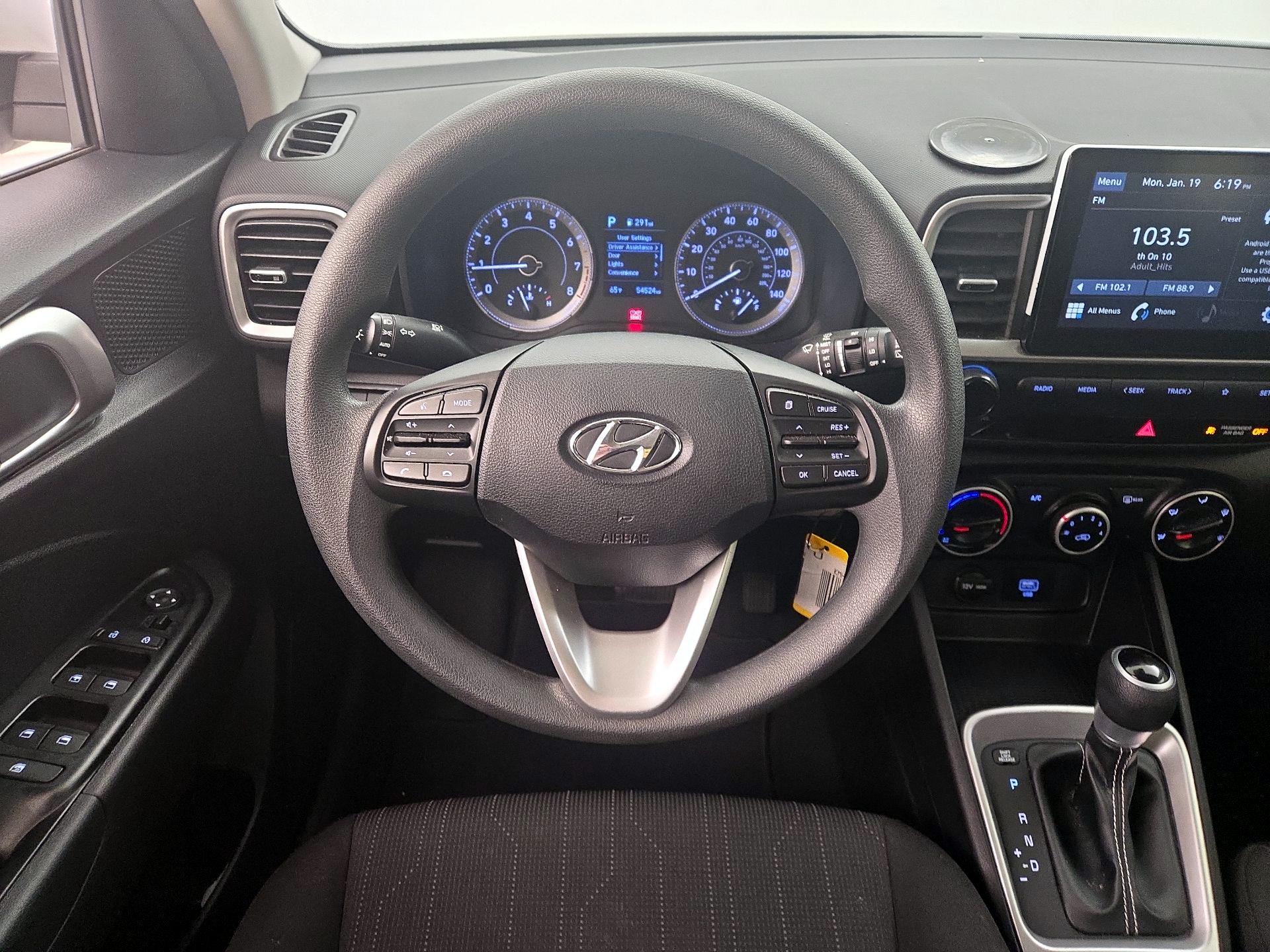 Thumbnail: 2020 Hyundai Venue - 10