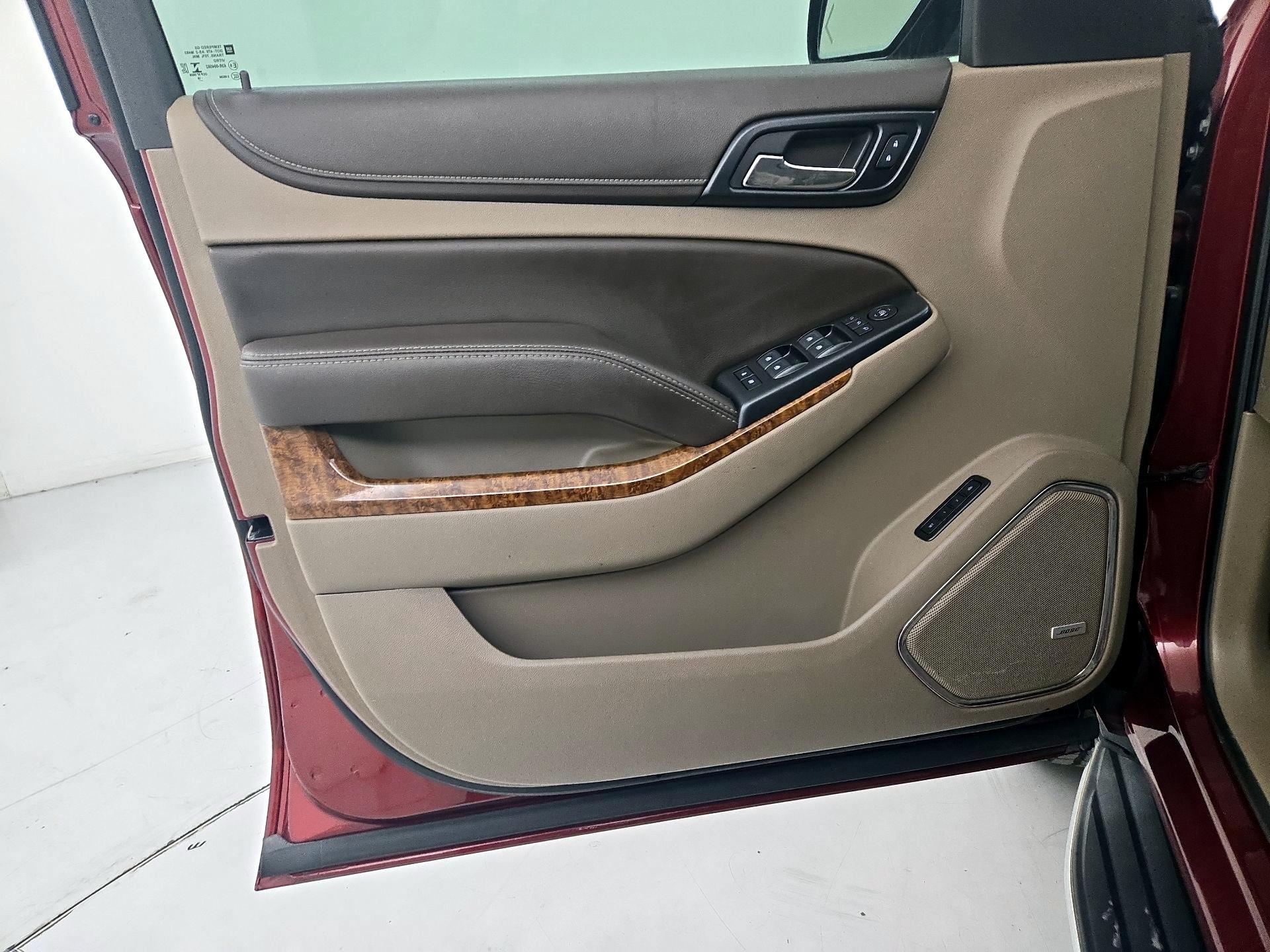 Thumbnail: 2018 Chevrolet Tahoe - 12