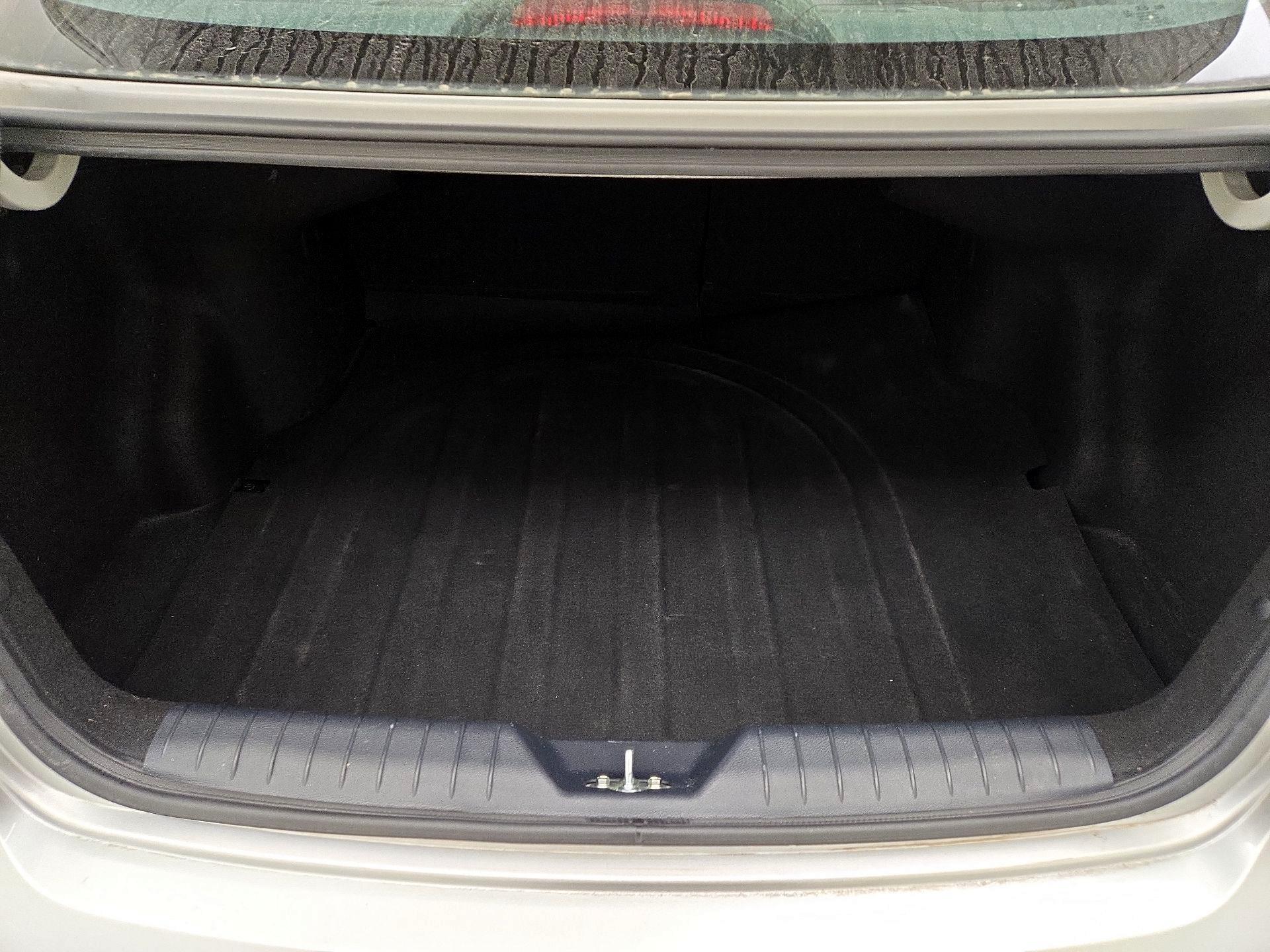 Thumbnail: 2016 Kia Rio - 19