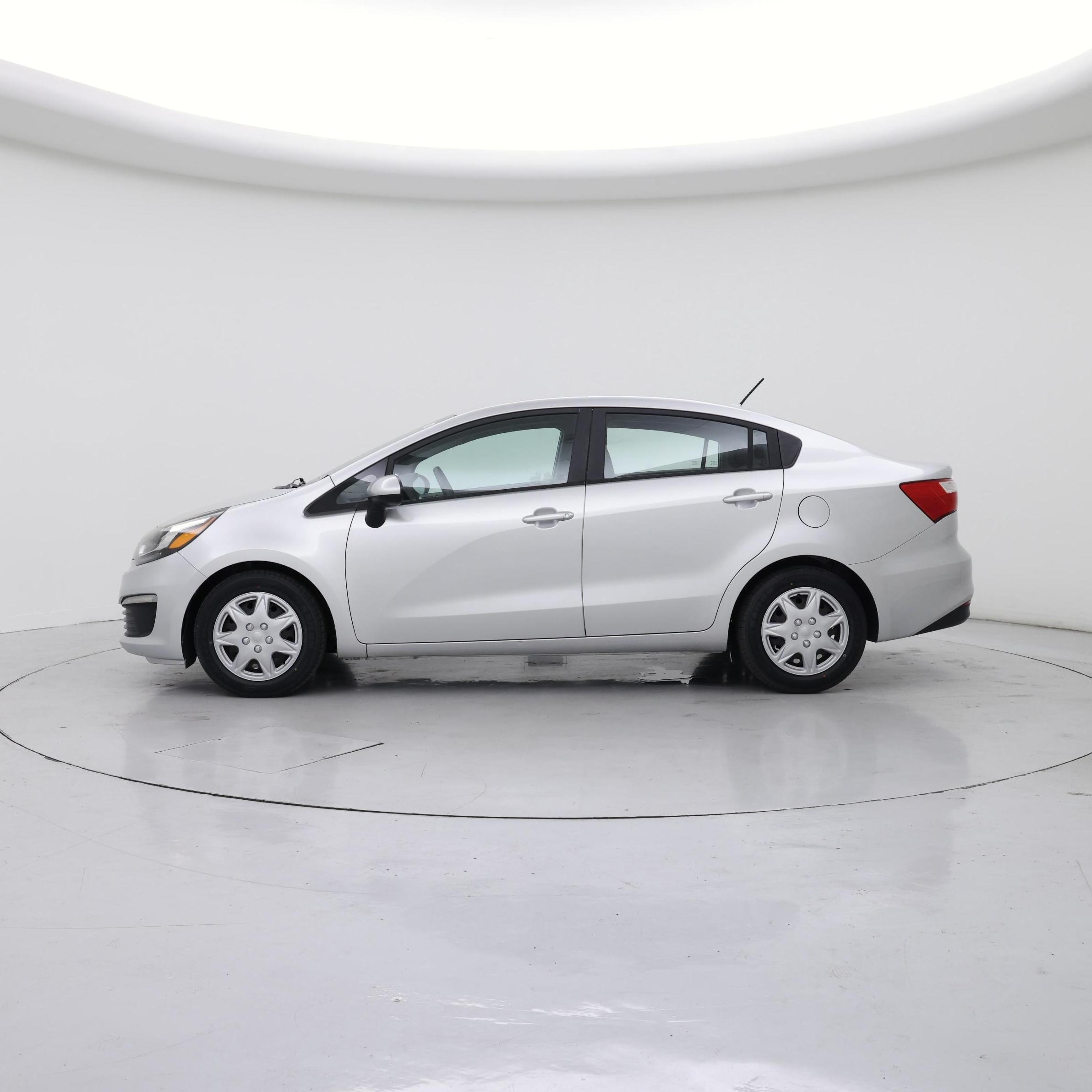 Thumbnail: 2016 Kia Rio - 3