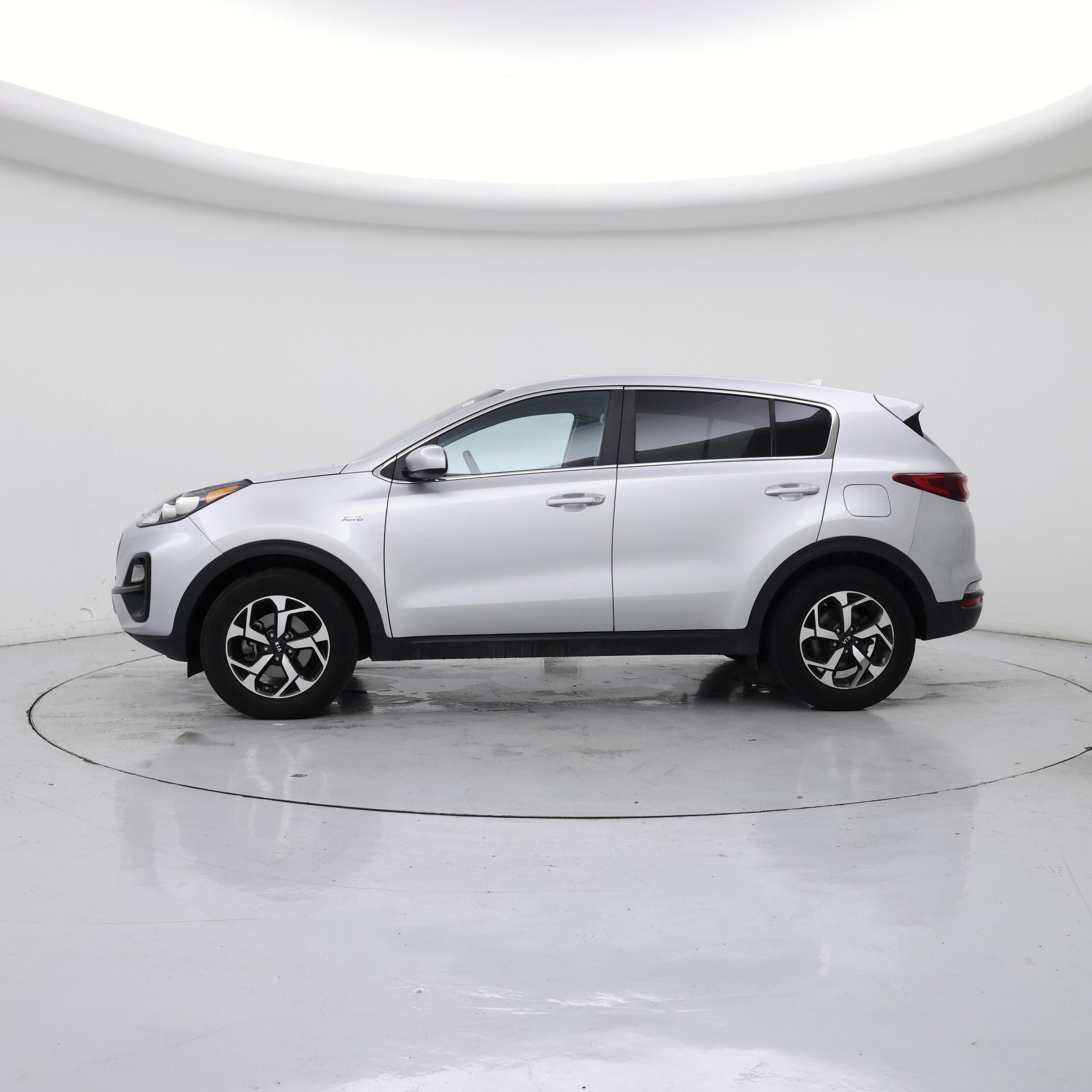 Thumbnail: 2021 Kia Sportage - 3