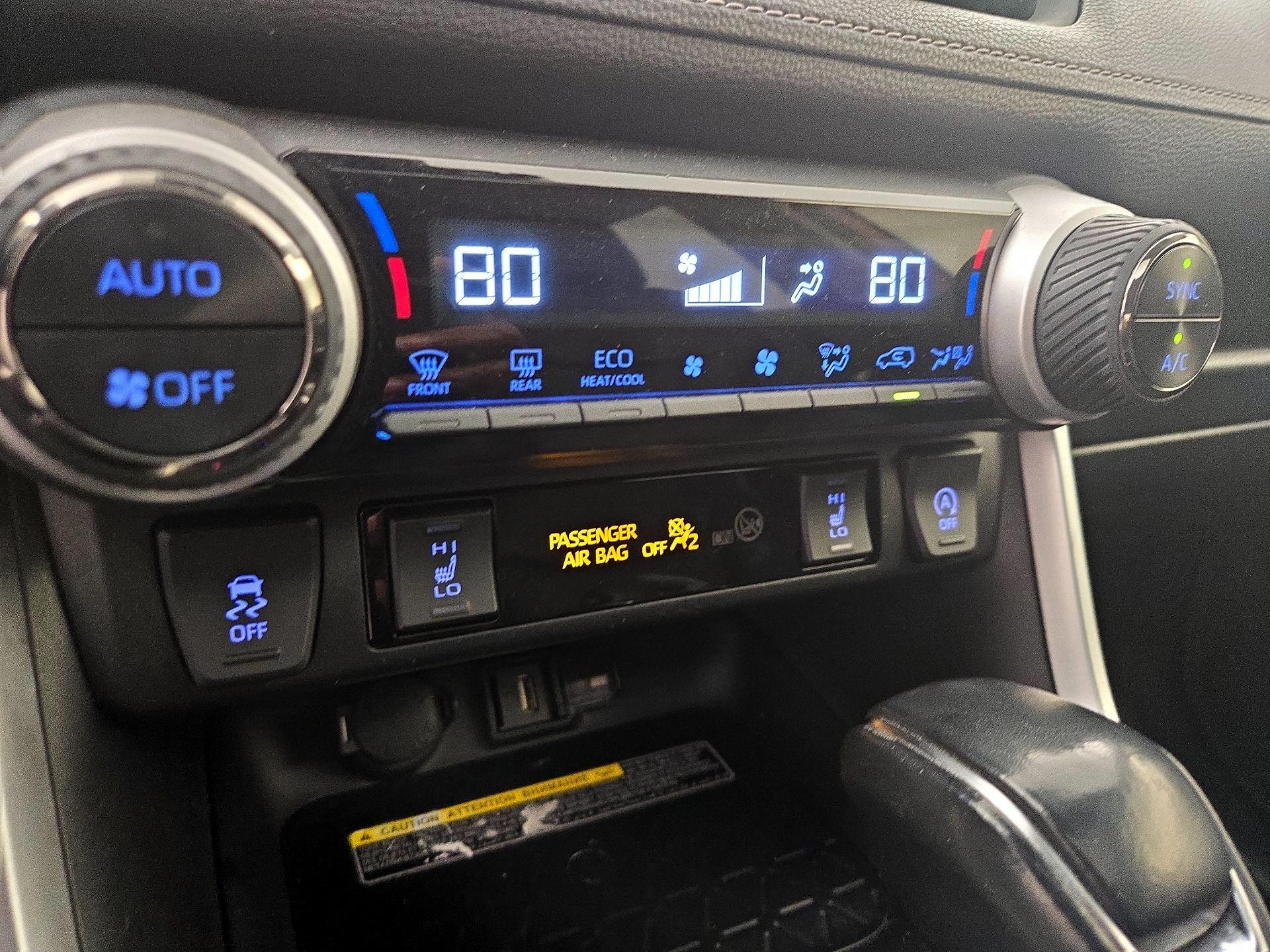 Thumbnail: 2020 Toyota RAV4 - 16