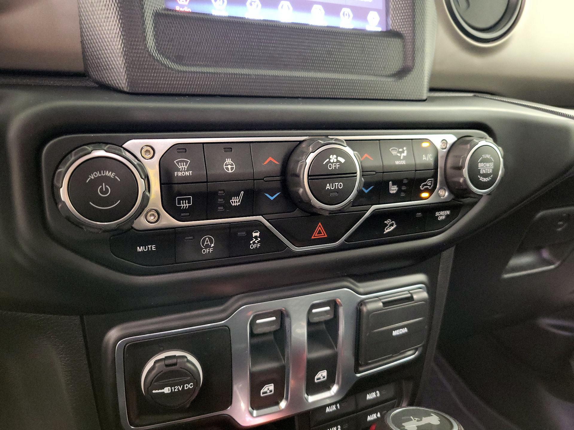 Thumbnail: 2021 Jeep Wrangler - 16