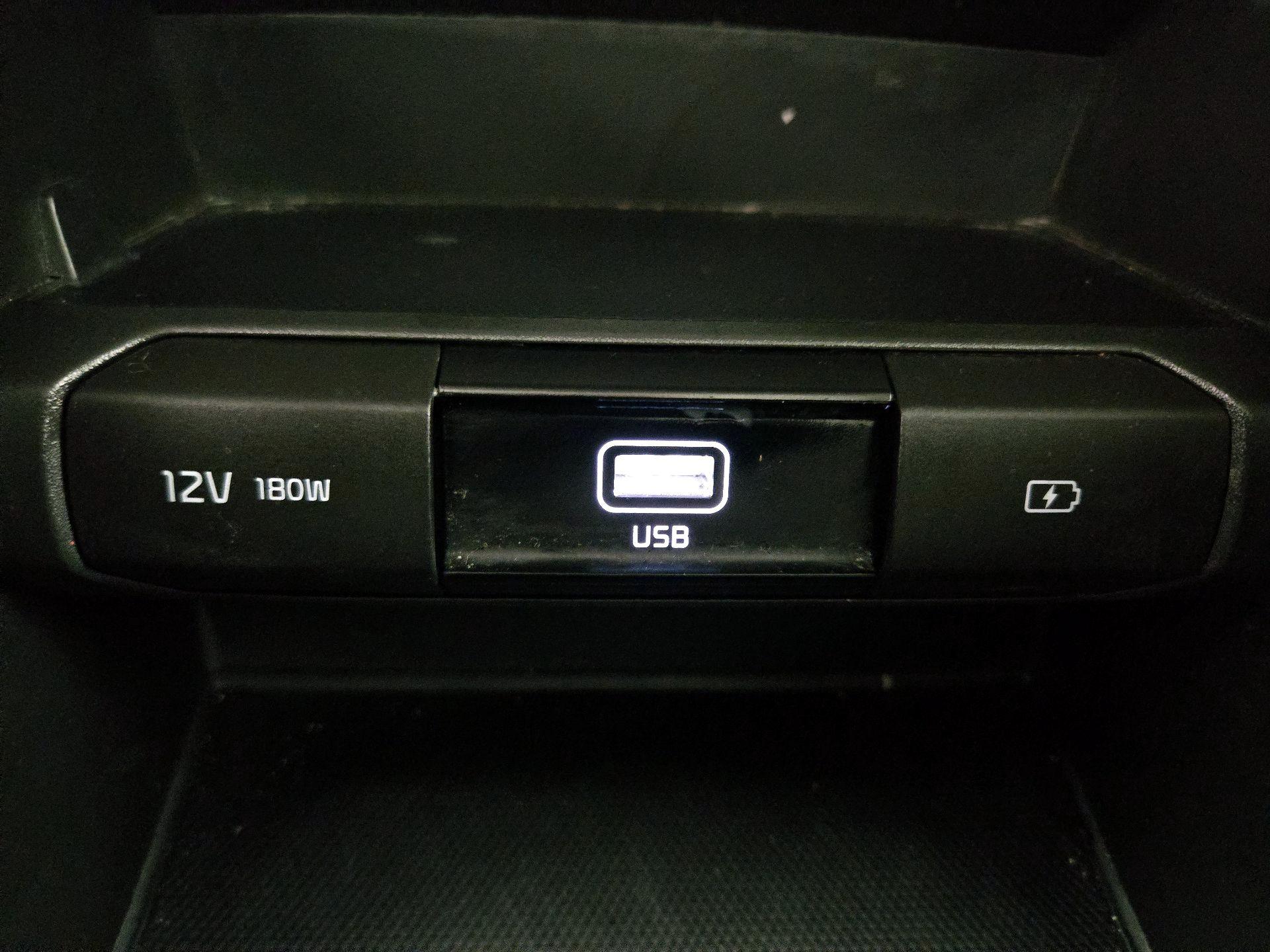 Thumbnail: 2020 Kia Telluride - 18