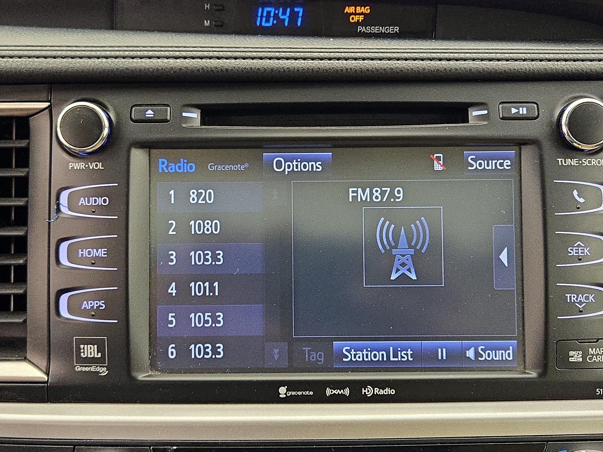 Thumbnail: 2016 Toyota Highlander - 15