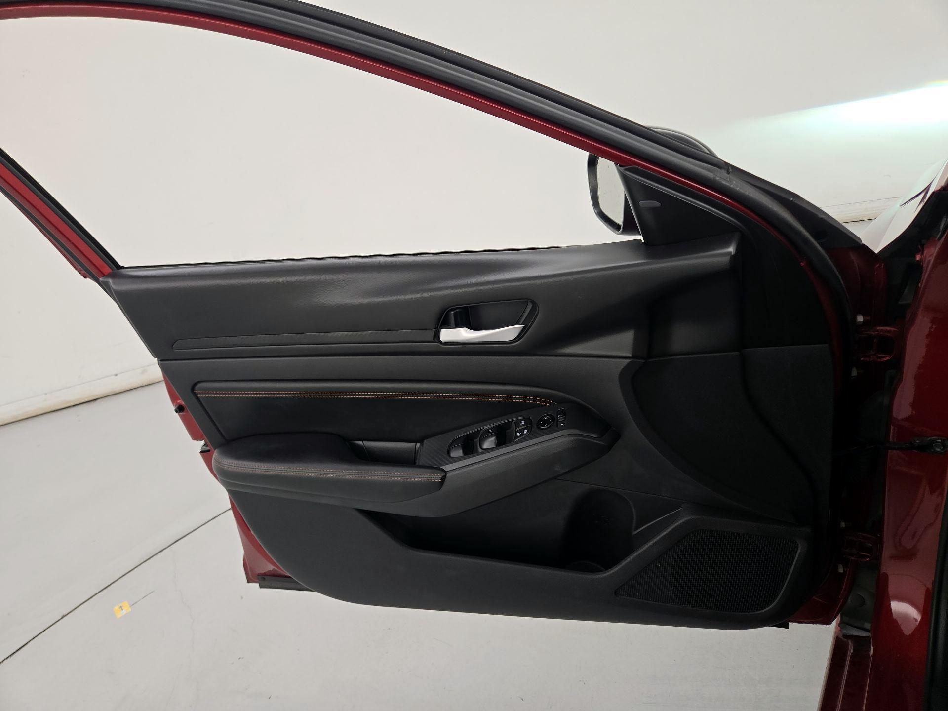 Thumbnail: 2021 Nissan Altima - 12