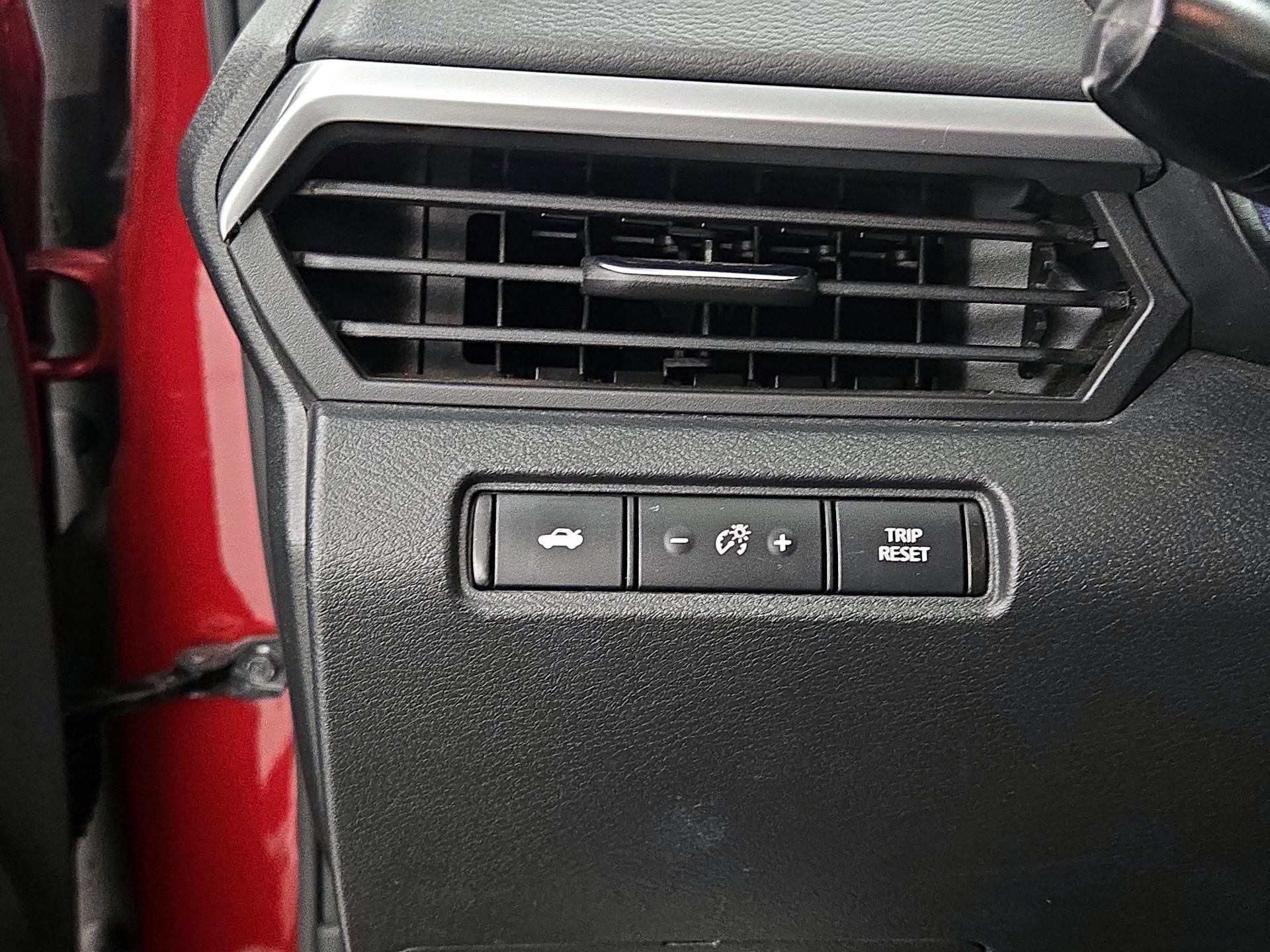 Thumbnail: 2021 Nissan Altima - 13